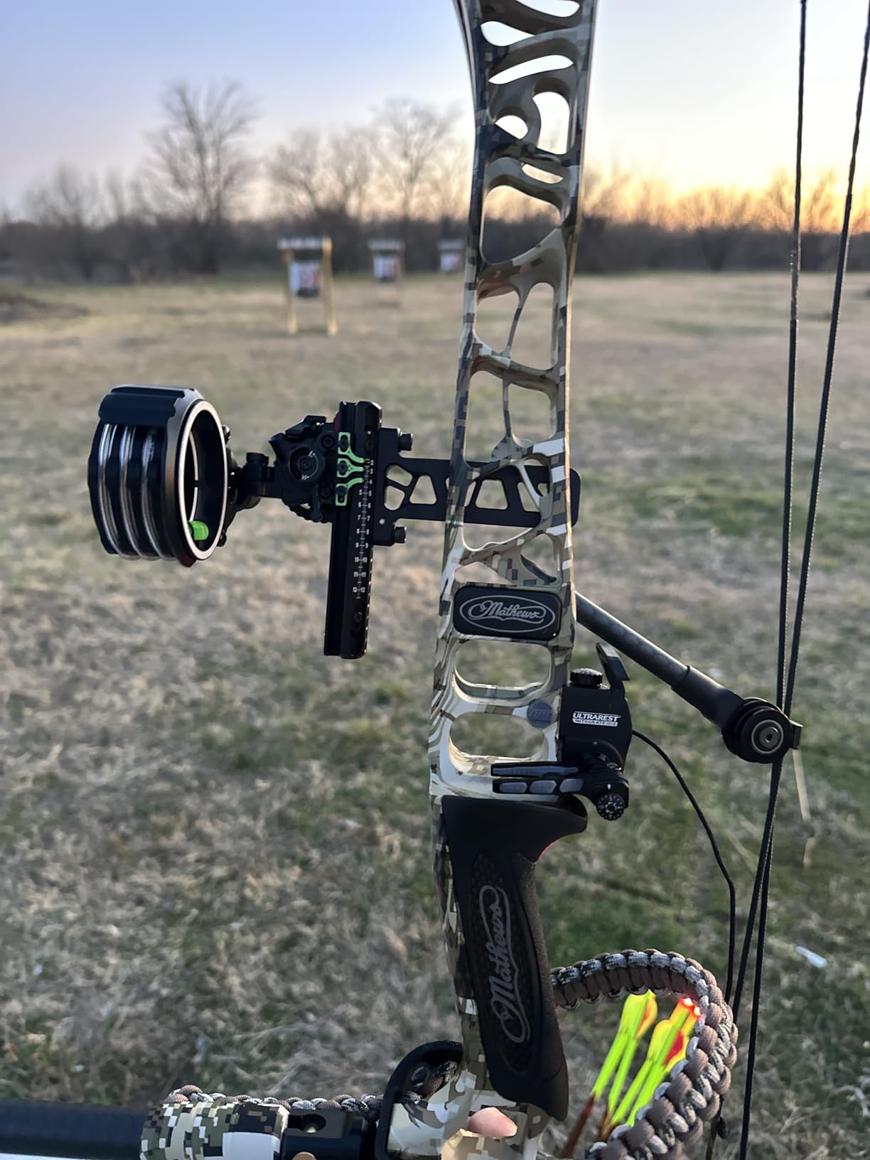 QAD Ultrarest Integrate MX2 Right Hand Full Containment Drop-Away Arrow Rest customer photo 1