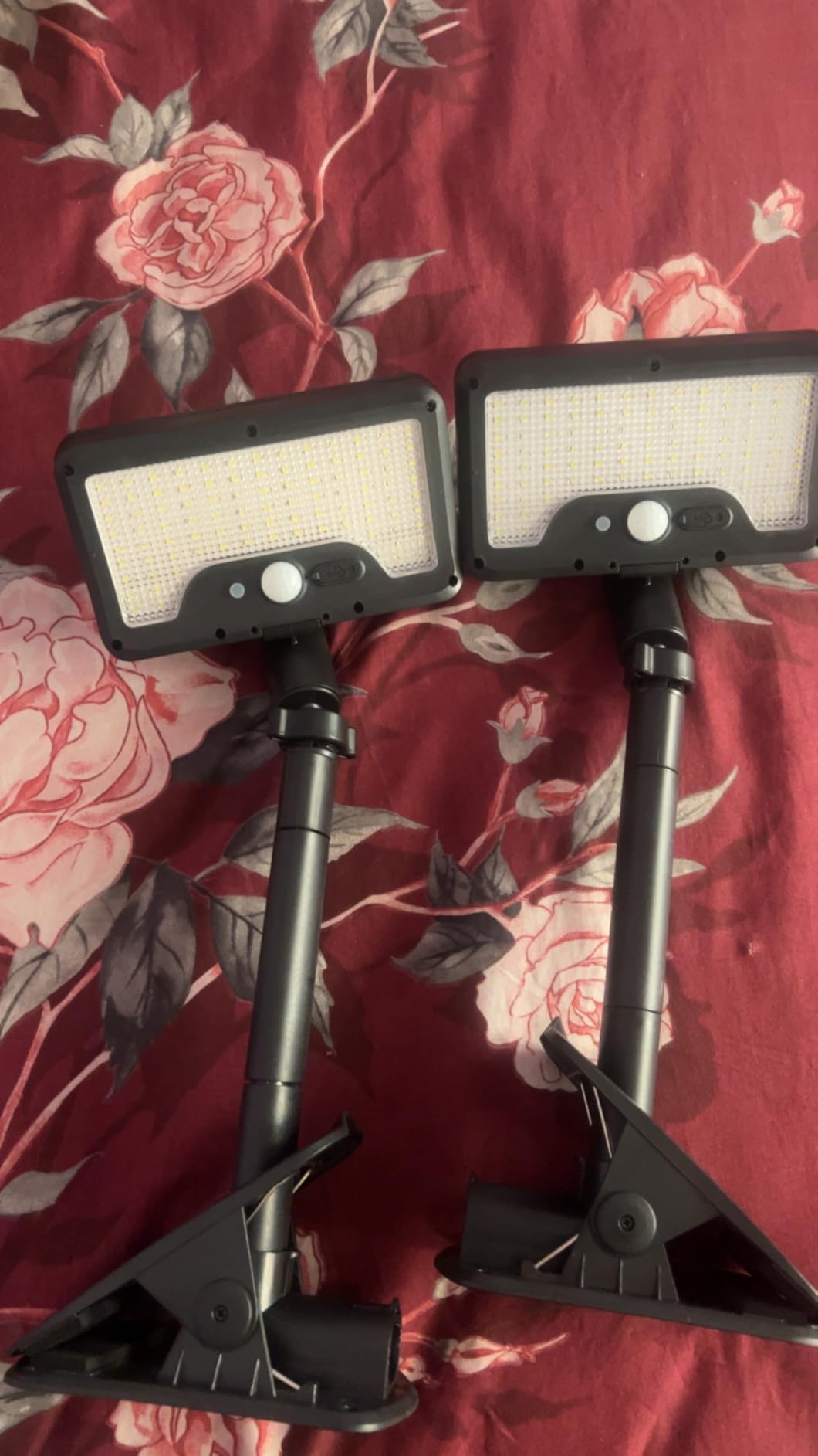 Clip On Solar Lights Outdoor, Motion Sensor Outdoor Lights, 92 LEDs 600LM Solar Fence Lights Outdoor Waterproof, Security Lights for Fence, Deck, Gutter (2, Clamp/Black/6000K) customer photo 2