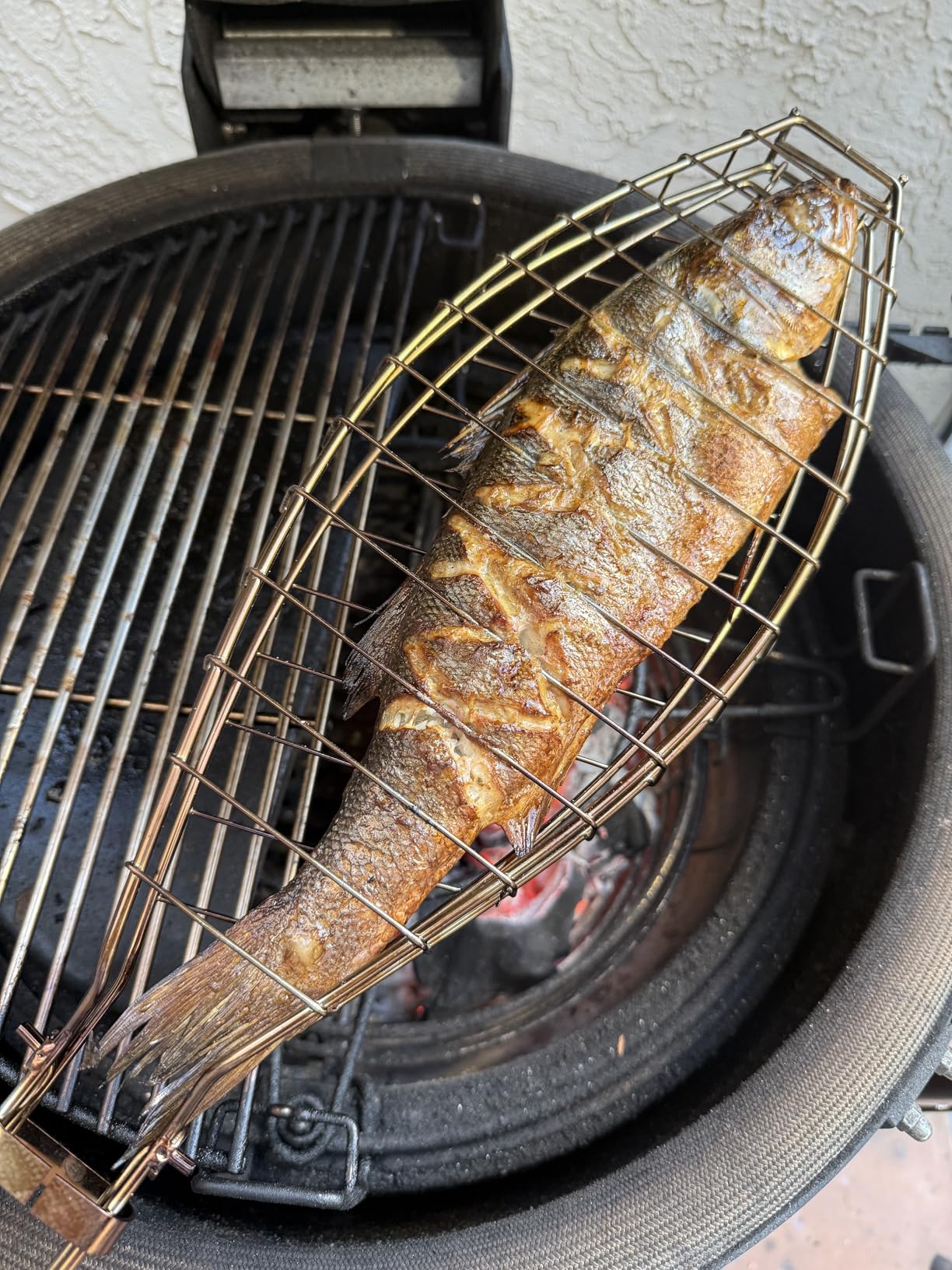 Fish Grill Basket, Heavy Duty Stainless Steel Grilling Basket with Removable Wooden Handle & Bonus Basting Brush, BBQ Accessories for Outdoor Camping Picnic, Cook Whole Fish, Seafood, Vegetables customer photo 1