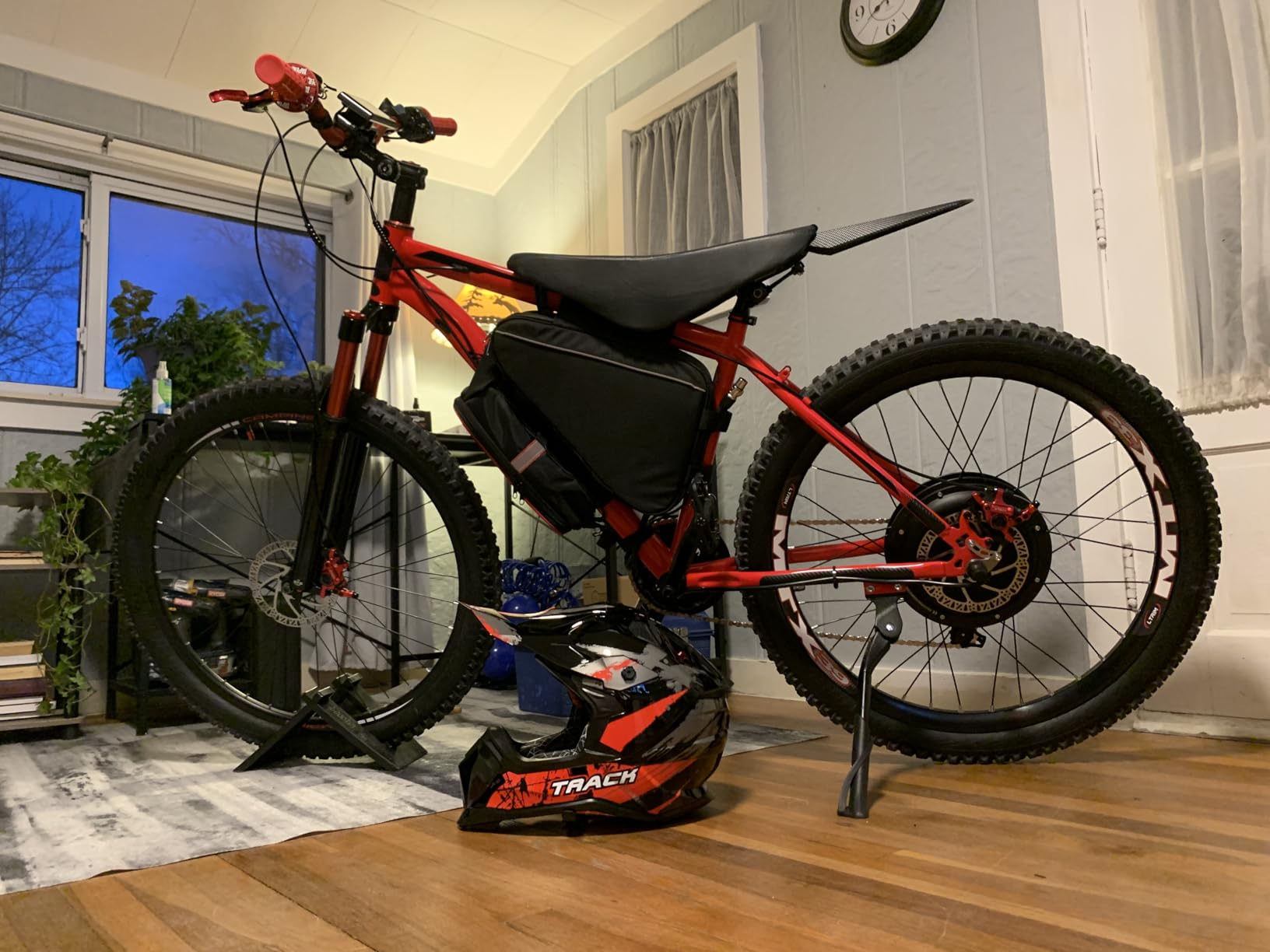 BUCKLOS 26/27.5/29 inch Travel 140mm MTB Air Suspension Fork, Rebound Adjustment 34mm Stanchions 1-1/8