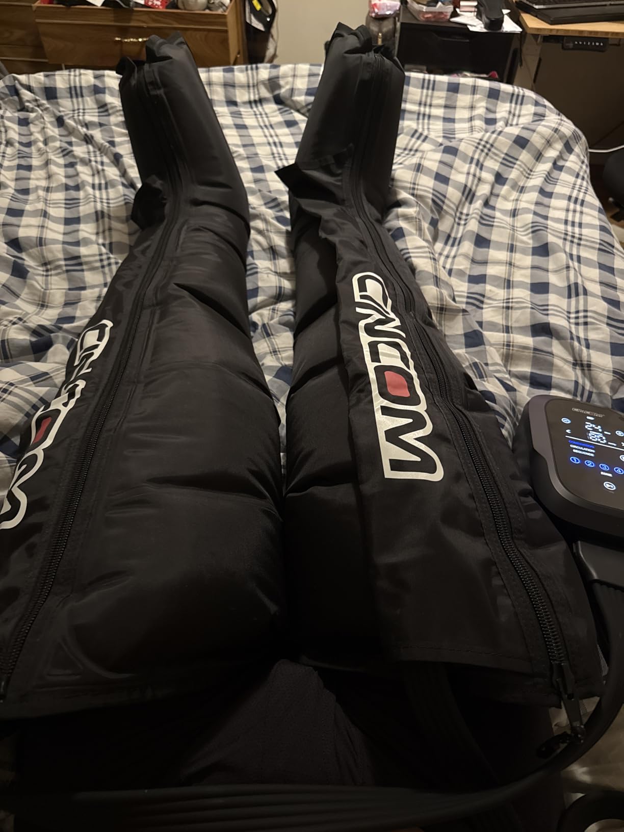 CINCOM Air Compression Recovery System, Cordless Leg Massager Boots for Circulation, Legs Compression Device for Athlete Fast Recovery customer photo 2