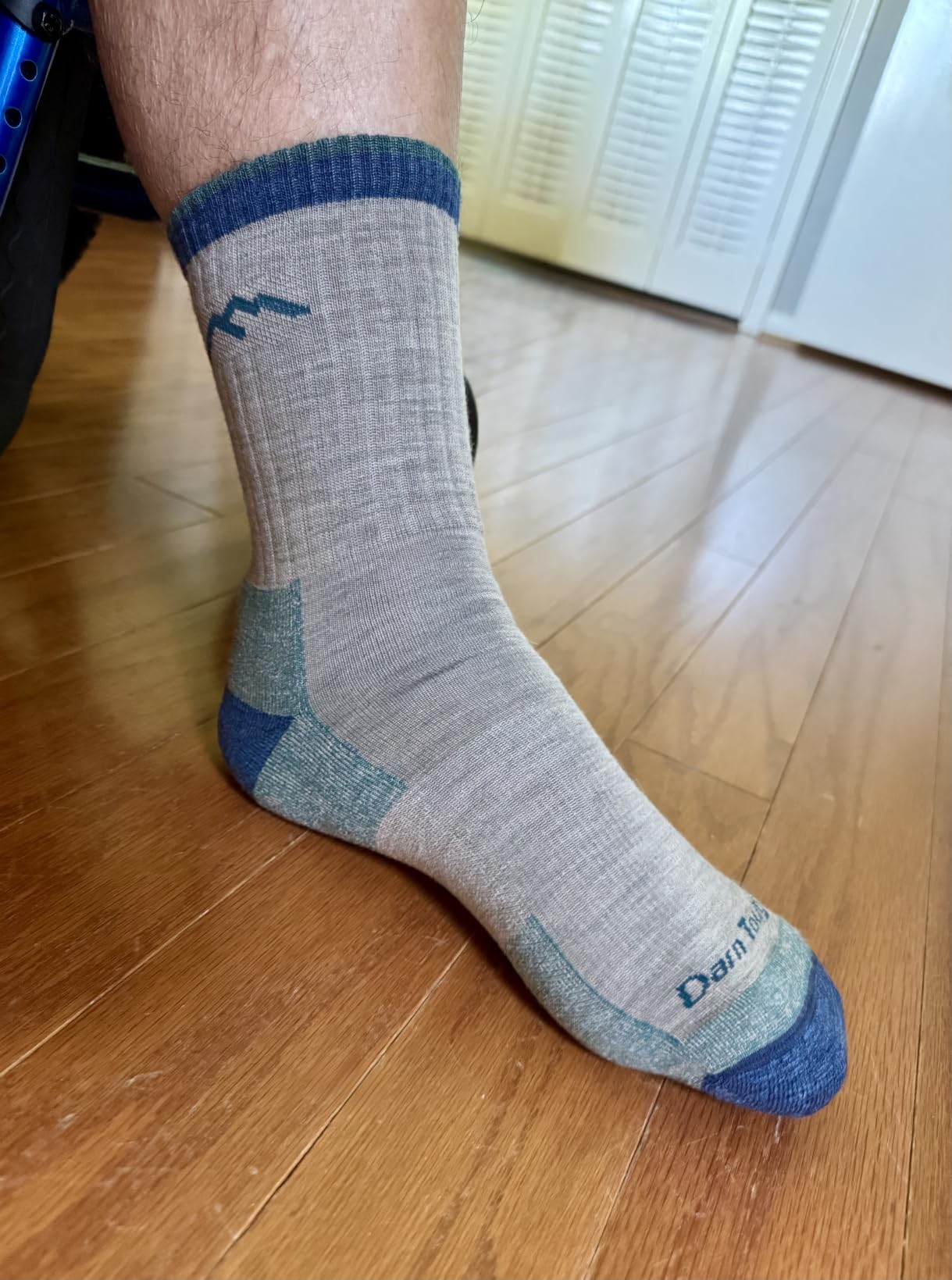 Darn Tough Men's Hiker Midweight Micro Crew Sock (Style 1466) customer photo 2