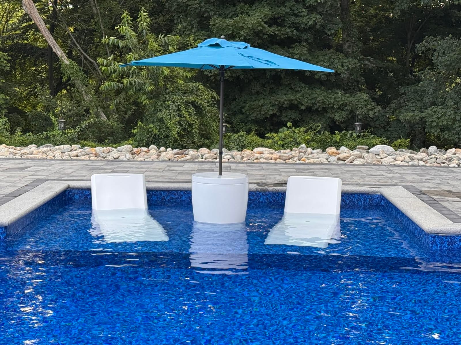 Step2 Vero Pool Lounger 2-Pack, Weighted in-Pool Lounge Chairs for Tanning Ledge and Baja Shelf, White customer photo 1