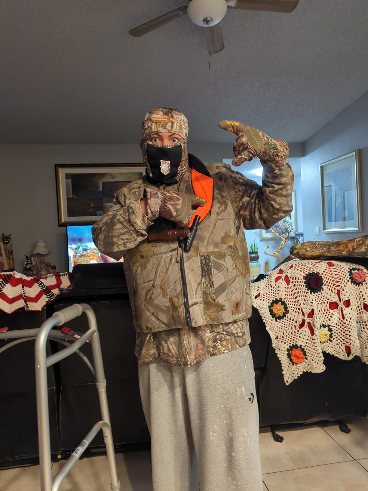 HOT SHOT Men's Camo Defender Glove, Waterproof, Insulated Cold Weather Gloves for Hunting, Fishing customer photo 2