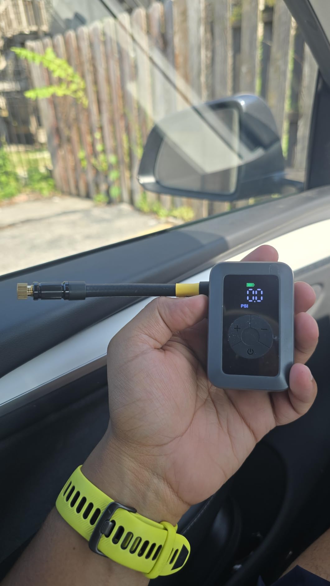 Mini Bike Tire Pump, 120PSI Electric Bicycle Pump with Digital Gauge customer photo 2