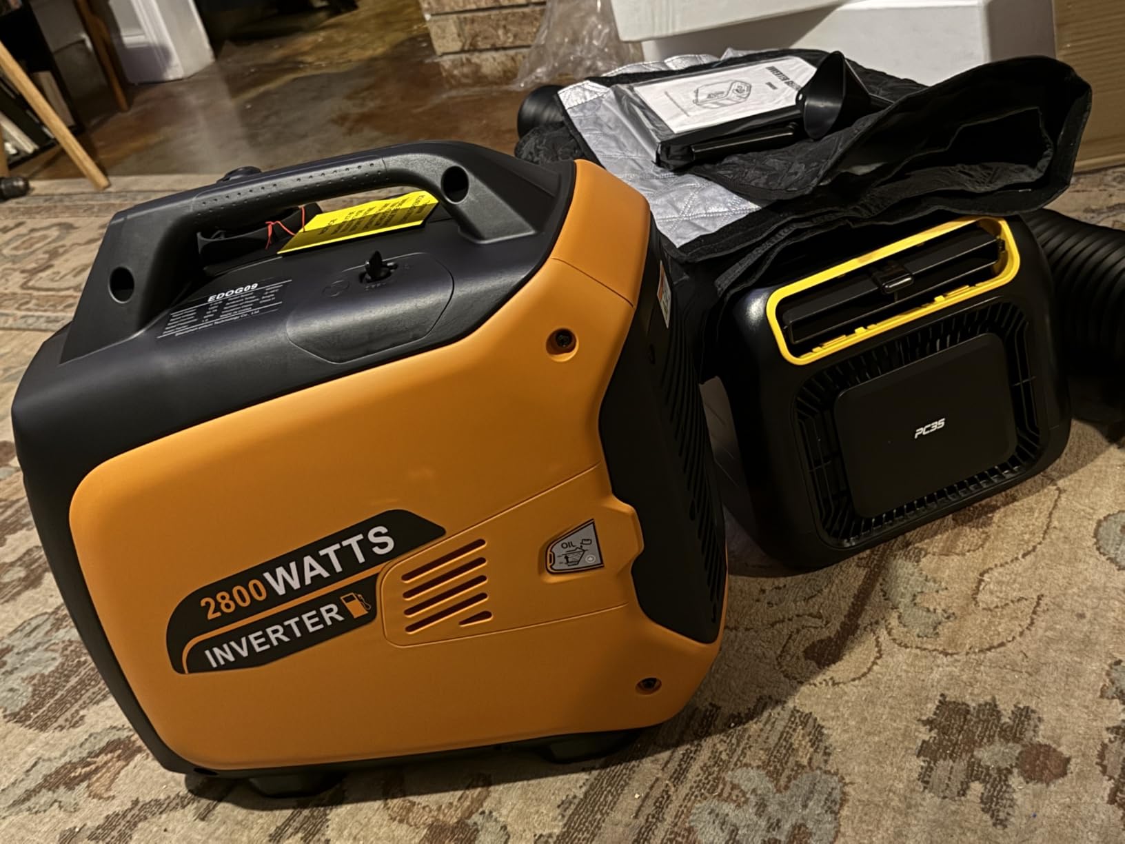 EFURDEN 2800W Quiet Gas-Powered Inverter Generator for Home Use, Camping, RV, 40Lbs, Non-Battery Operated, EPA Compliant customer photo 1