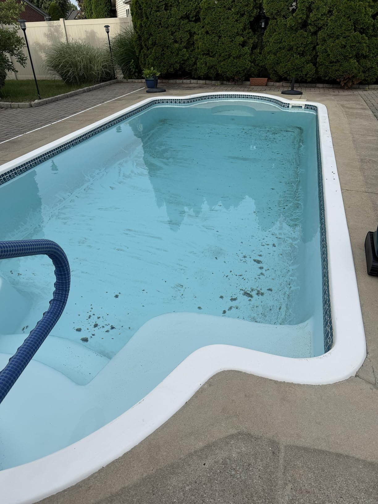 Beatbot Sora 30 Pool Vacuum, Floor & Wall & Waterline & Platform Cleaning, 6800GPH Power, Smart Parking, 300Min Runtime, 5L Capacity, for Above & In-Ground Pools 3229 sq.ft, Deep Blue customer photo 2