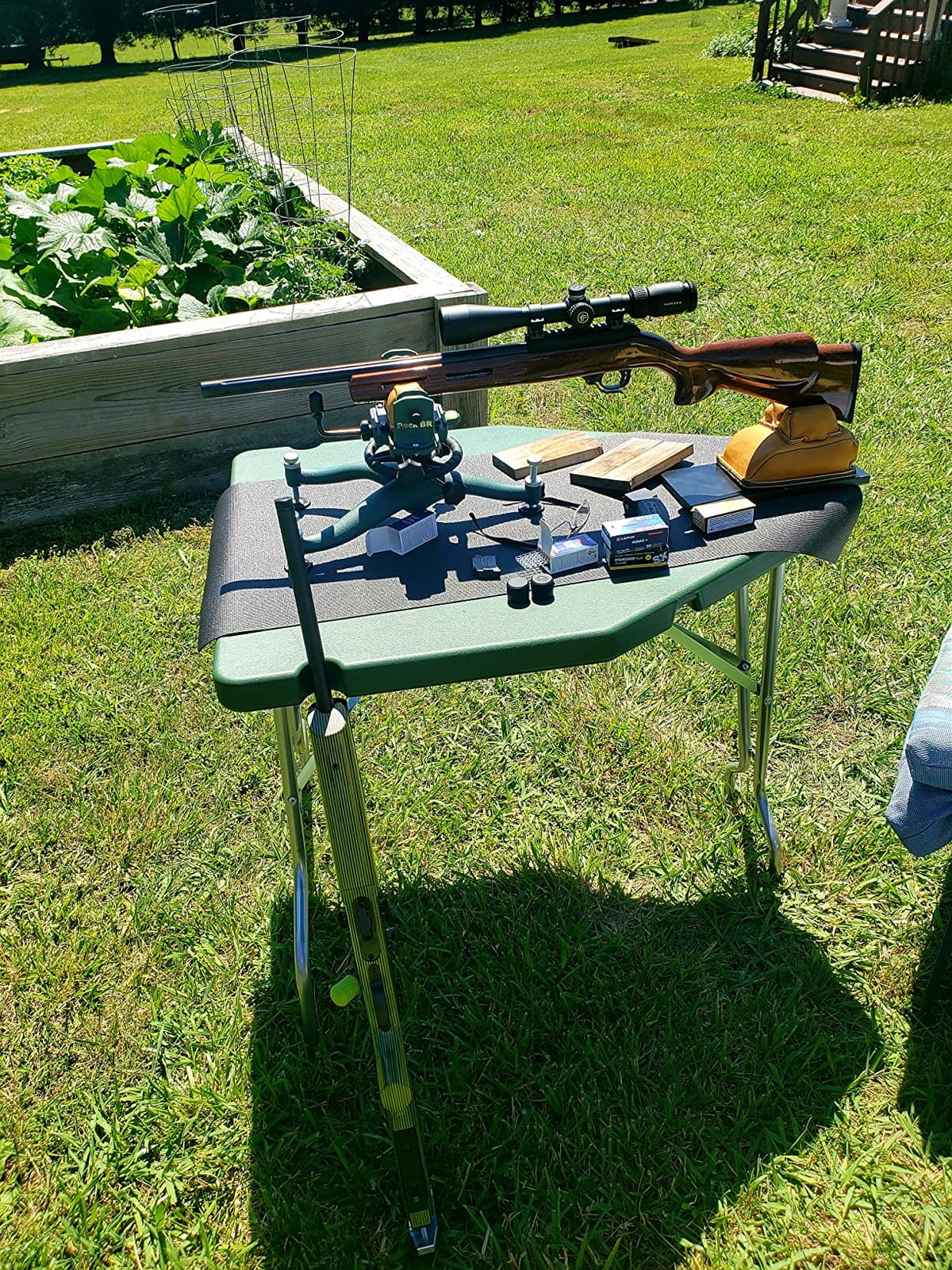 MTM PST-11 Predator Shooting Table, Portable Benchrest, Durable Molded Design, Shooting Platform, Target Shooting & Range Accessory, Green customer photo 2