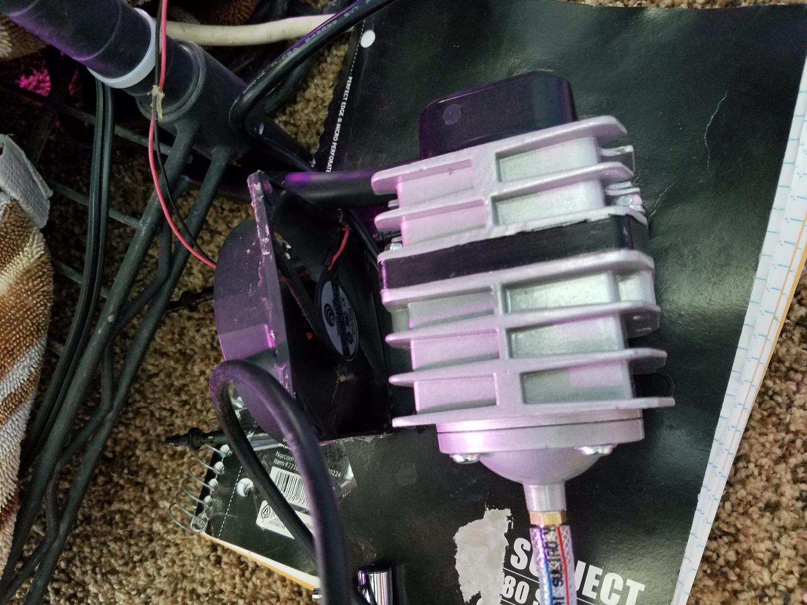 EcoPlus ECOair 1 Commercial Grade Air Pump 793 GPH - 18 Watt Single Outlet with 6 Valve Manifold customer photo 1