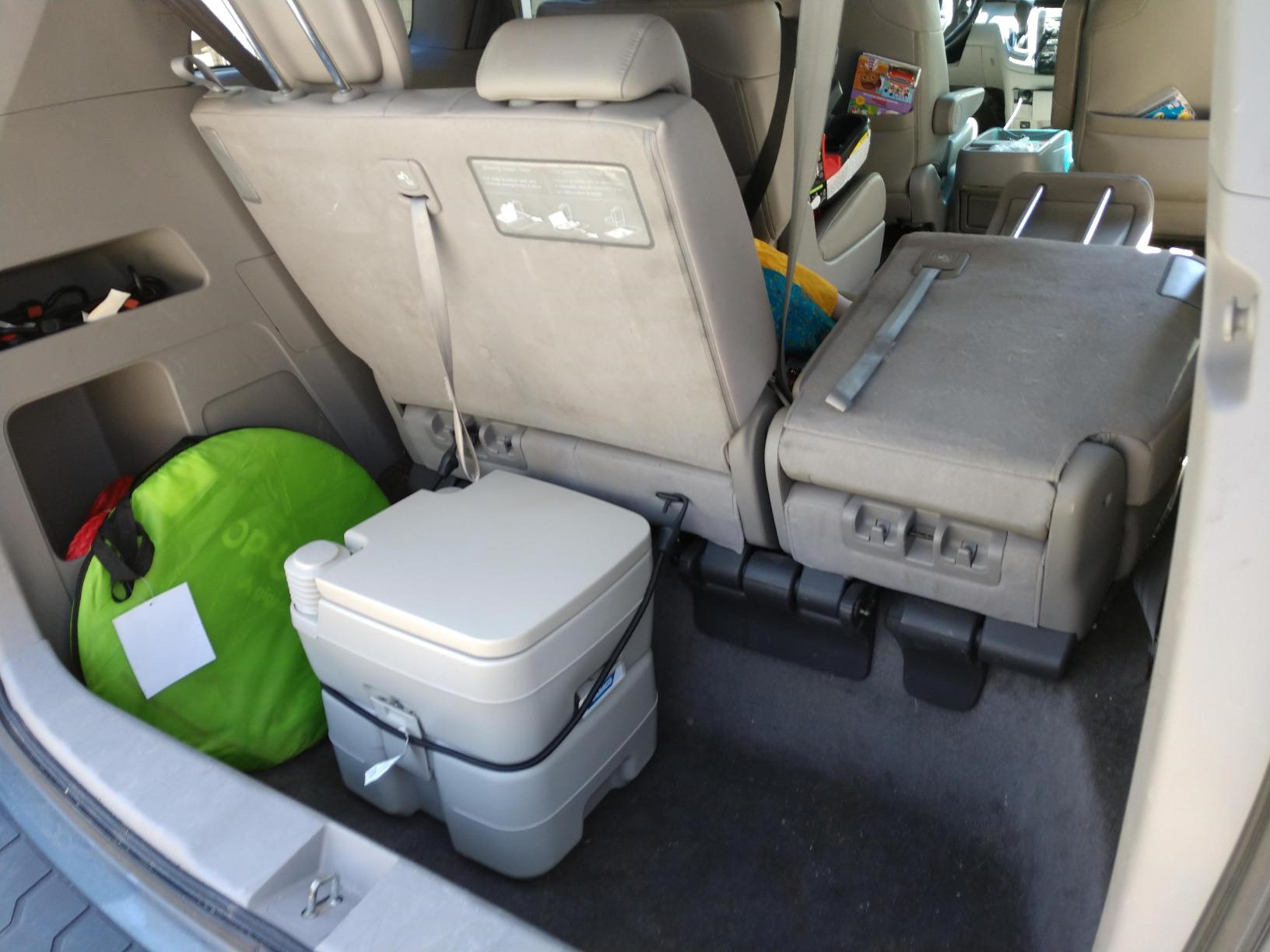 Camco 5.3-Gallon Portable Toilet - Features Detachable Holding Tank w/Sealing Slide Valve & Bellow-Type Flush - Easy Transport w/Compact Lightweight Design & Carry Handle - Gray (41541) customer photo 2