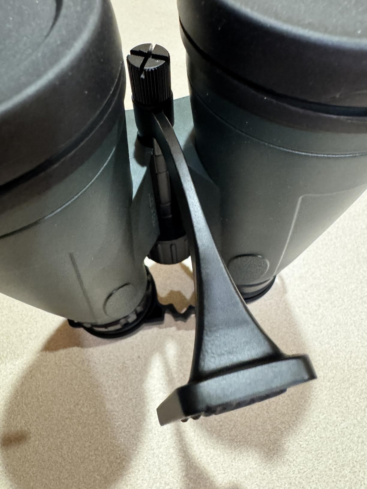Bushnell Binoculars Tripod Adapter for Tripods & Window Mounts, Black customer photo 1