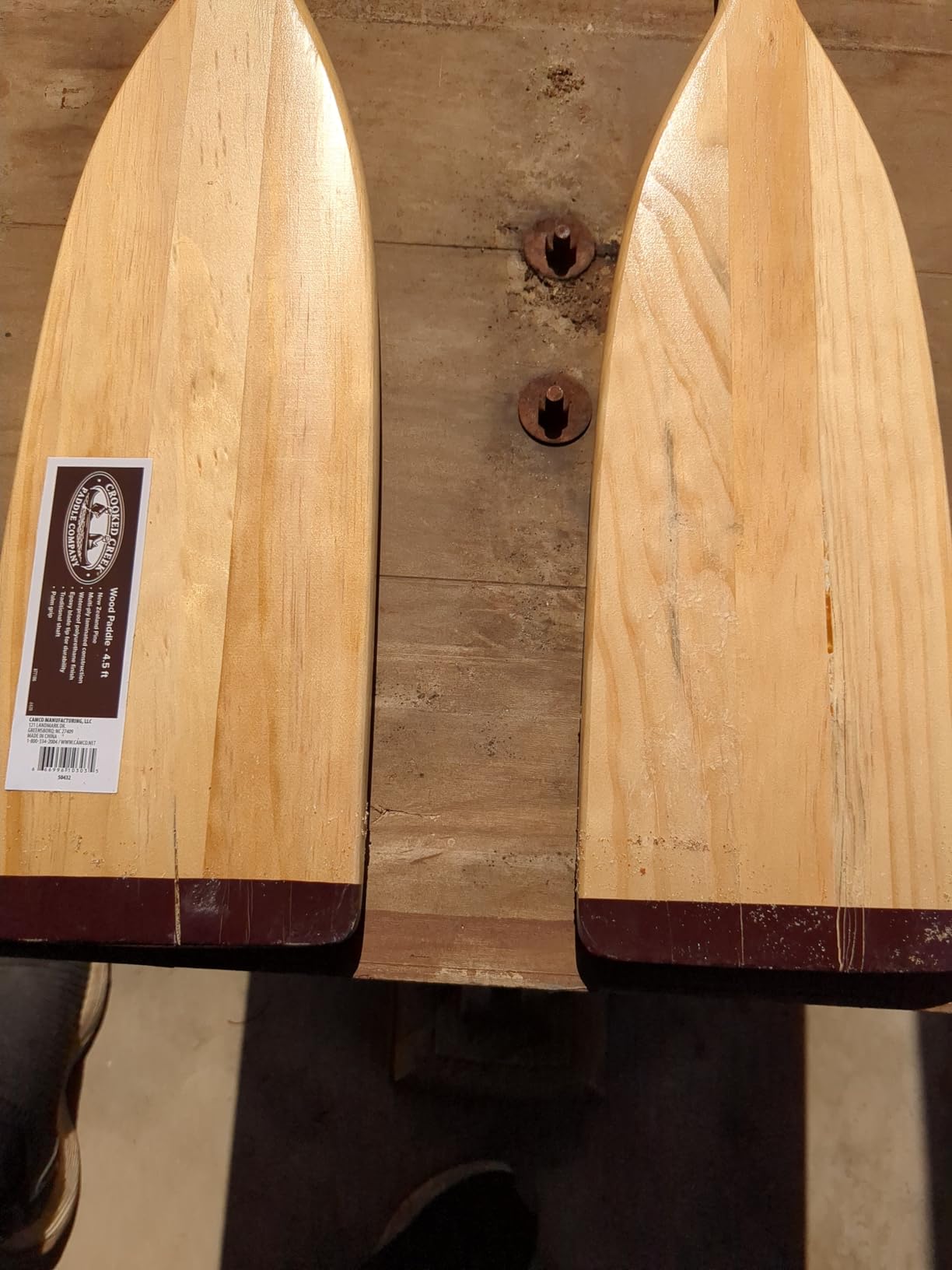 CROOKED CREEK 4-foot Wooden Boat Paddle - Features Multi-Ply Laminated Construction for Added Strength - Lightweight, Waterproof Finish (50431) customer photo 1