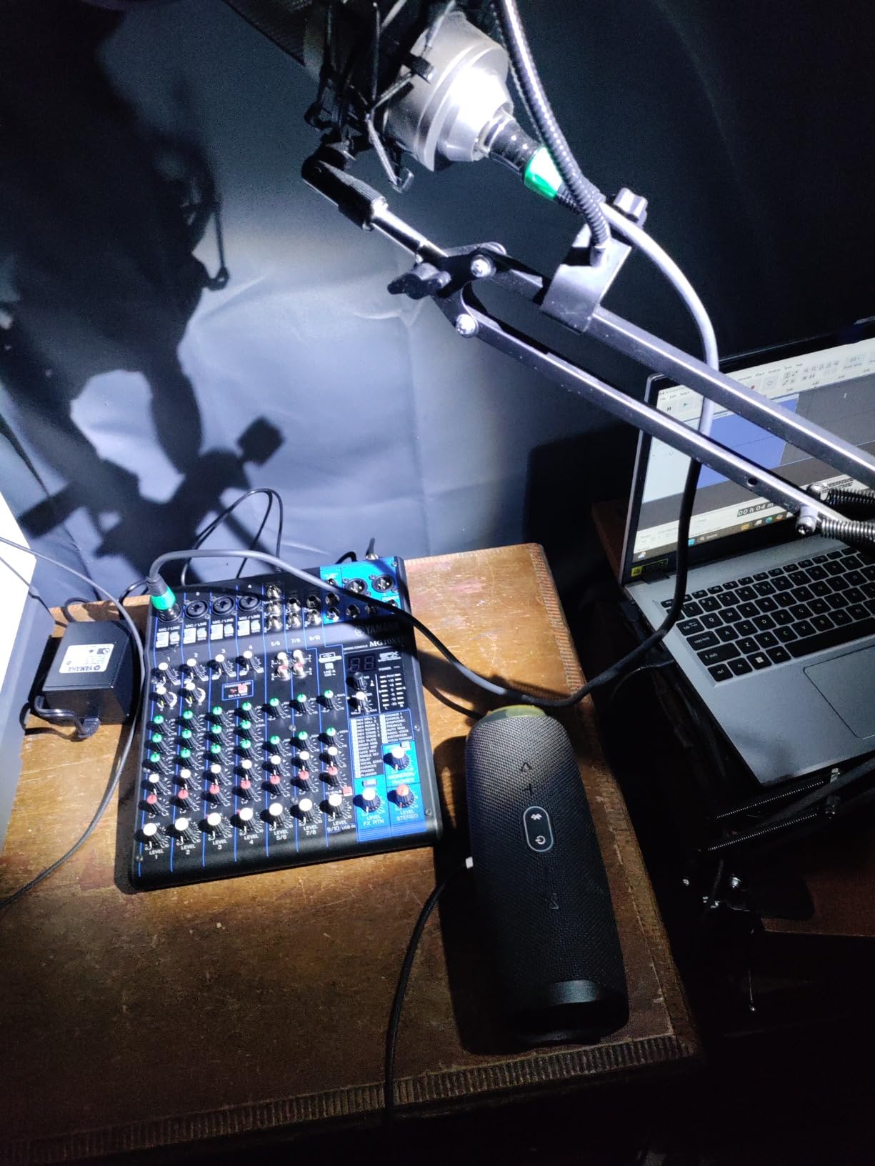 YAMAHA MG10XU 10-Input Stereo Mixer with Effects customer photo 2