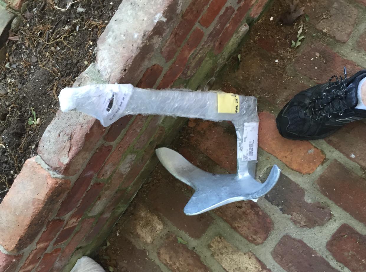 Lewmar Claw Anchor customer photo 1
