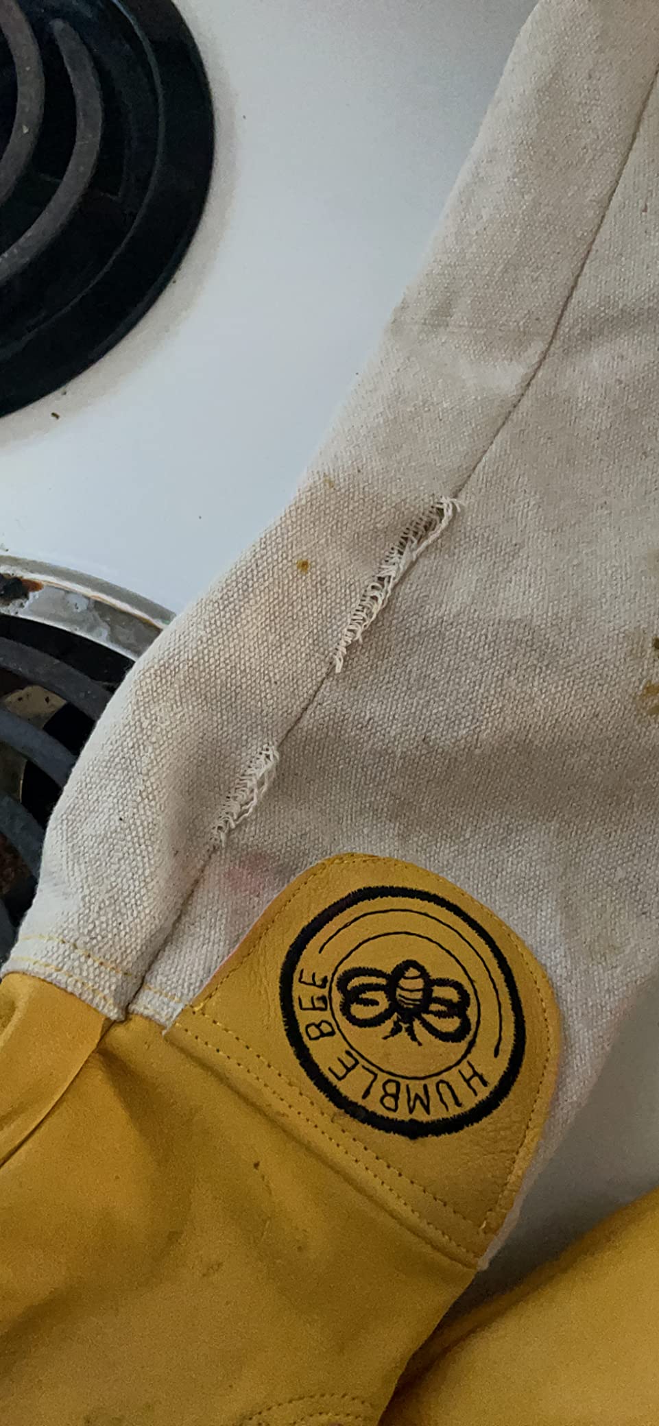 Humble Bee 111 Cowhide Beekeeping Gloves with Extended Sleeves customer photo 1