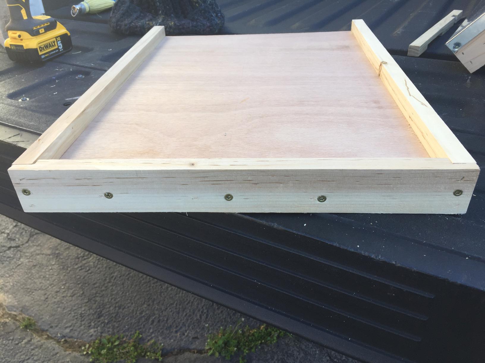 Honey Keeper Beehive 20 Frame Complete Box Kit (10 Deep and 10 Medium) with Metal Roof for Langstroth Beekeeping customer photo 2