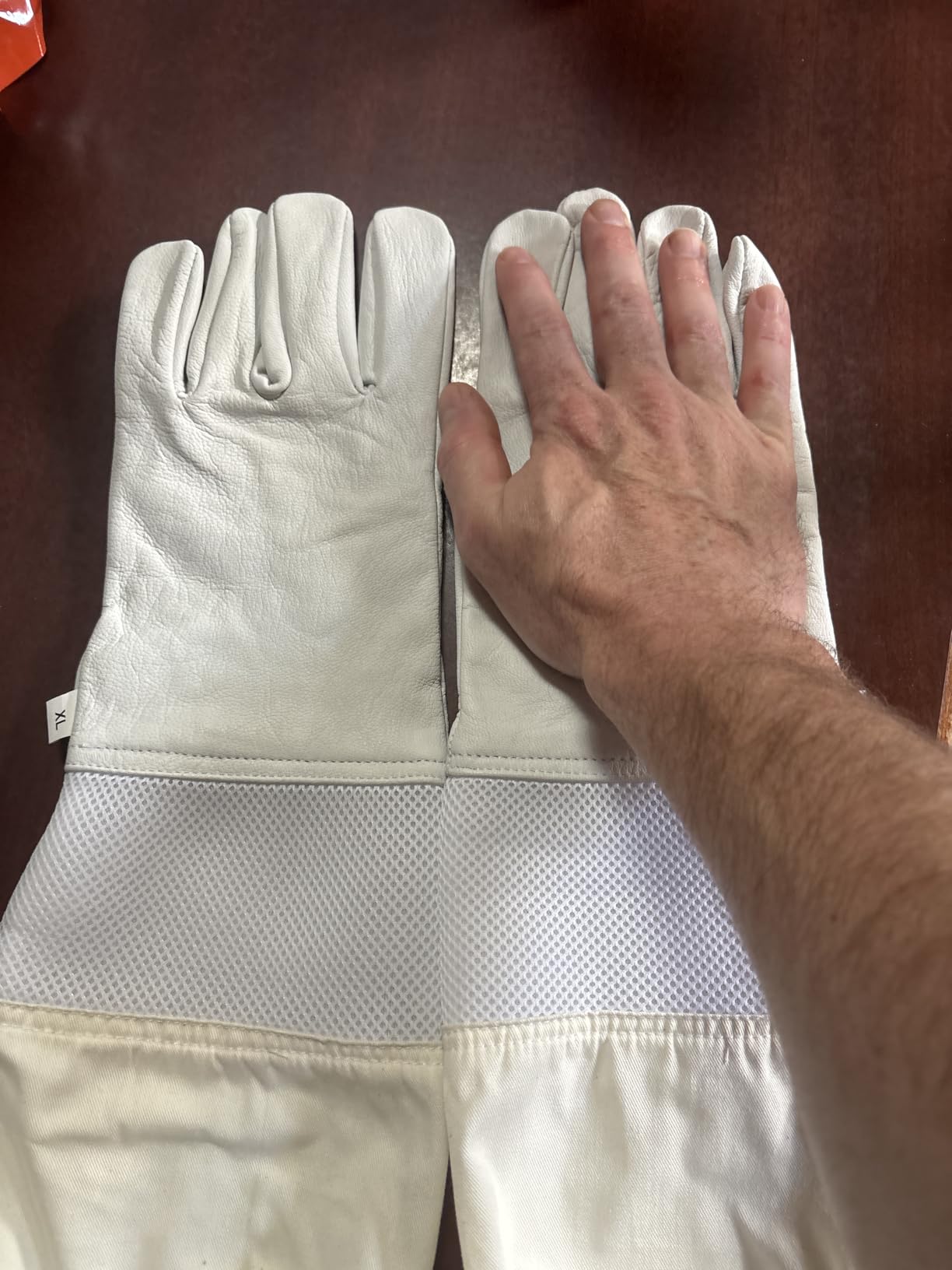 Goatskin Leather Bee Gloves for Men & Women with Vented Mesh - Large customer photo 2