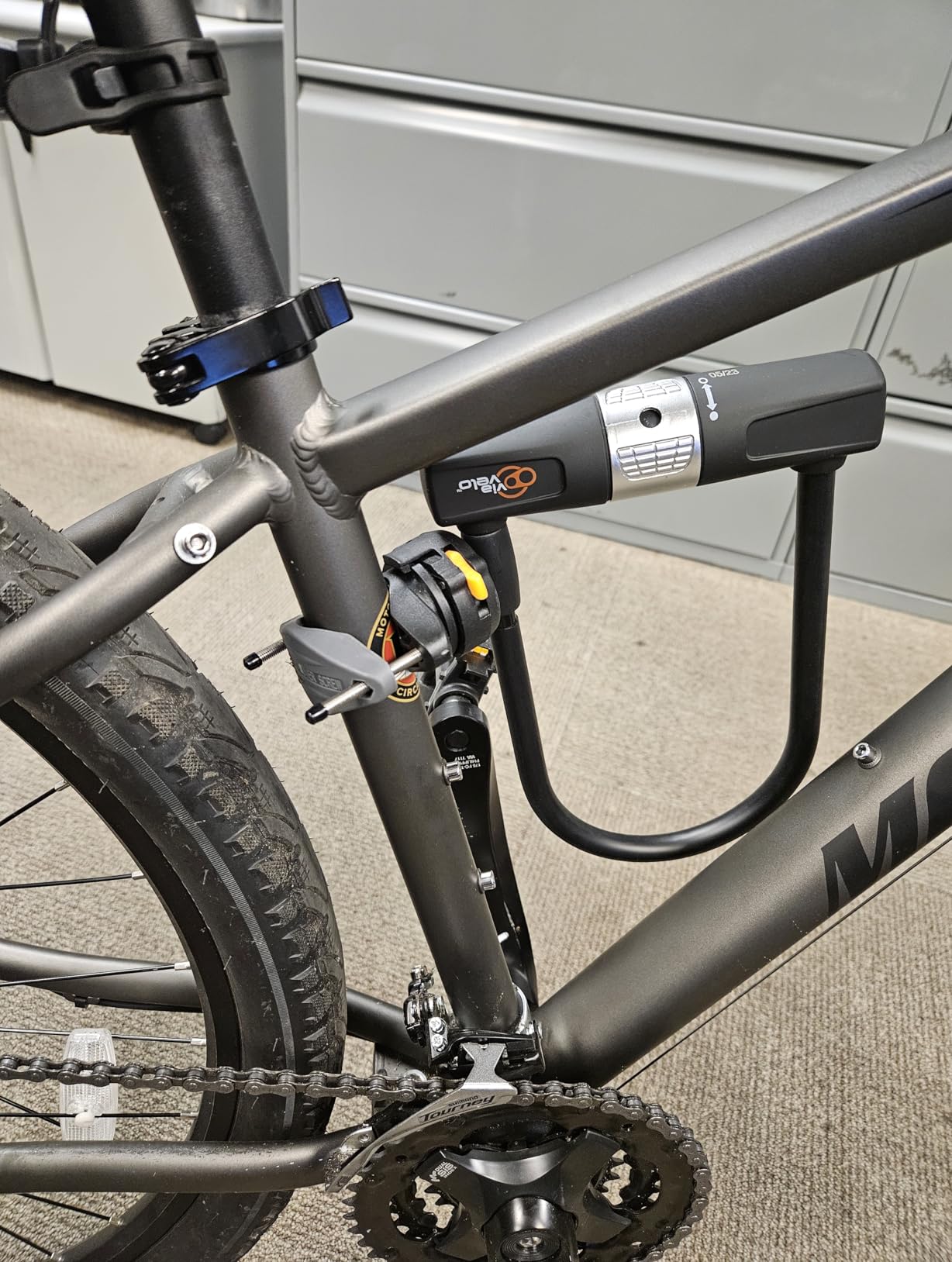 Bike U Lock with Cable - Via Velo Heavy Duty Bicycle U-Lock,14mm Shackle and 10mm x1.8m Cable with Mounting Bracket for Road, Mountain, Electric & Folding Bike customer photo 1