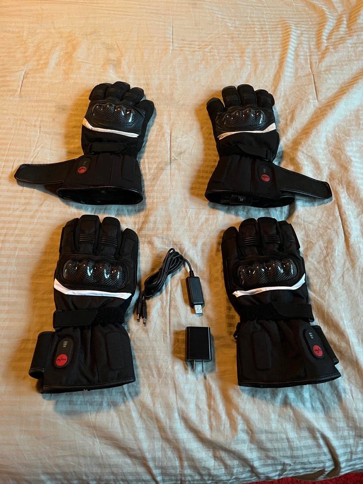 SAVIOR HEAT Heated Motorcycle Gloves for Men & Women, Waterproof Windproof, Touchscreen Compatible, 7.4V Rechargeable Battery Gloves Winter Outdoor Riding, Cycling, Snowmobile customer photo 2