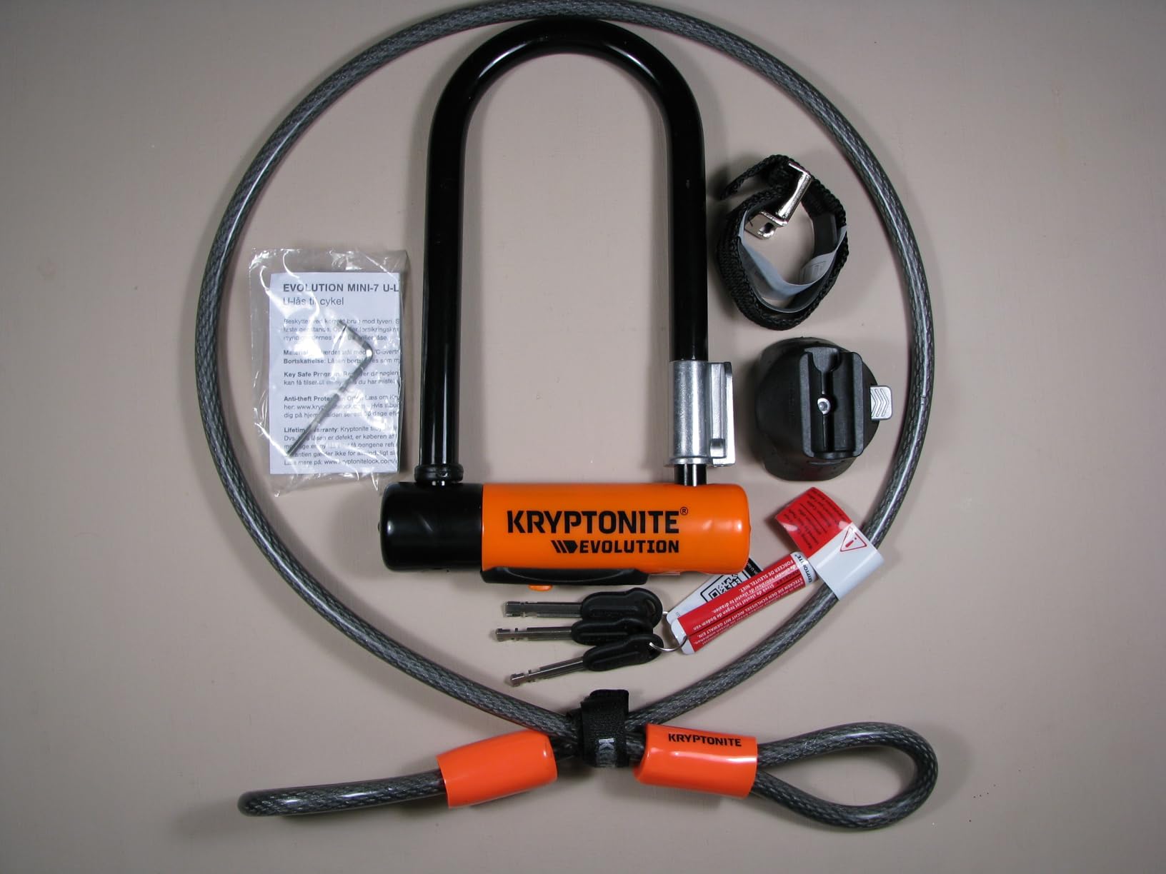 Kryptonite Evolution Mini-7 Bike U-Lock, 13mm Steel Shackle, 4 ft Cable customer photo 1