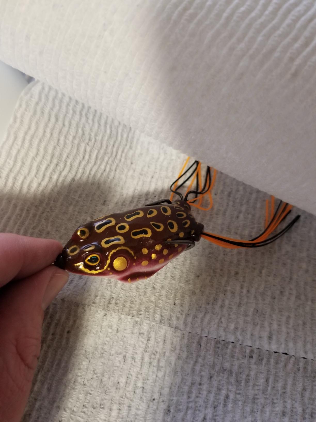 Croch Frog Lure Kit (18 PCS) - Multicolor, 3.81, 4.01, 4.49 inches - Trout & Panfish - High Carbon Steel Treble Hooks customer photo 1