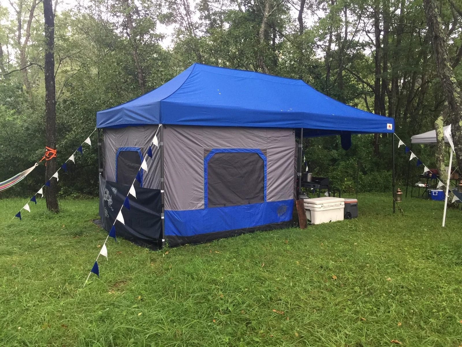 E-Z UP Camping Cube 6.4, Converts 10' Straight Leg Canopy into Camping Tent, Royal Blue (Canopy/Shelter NOT Included) customer photo 1
