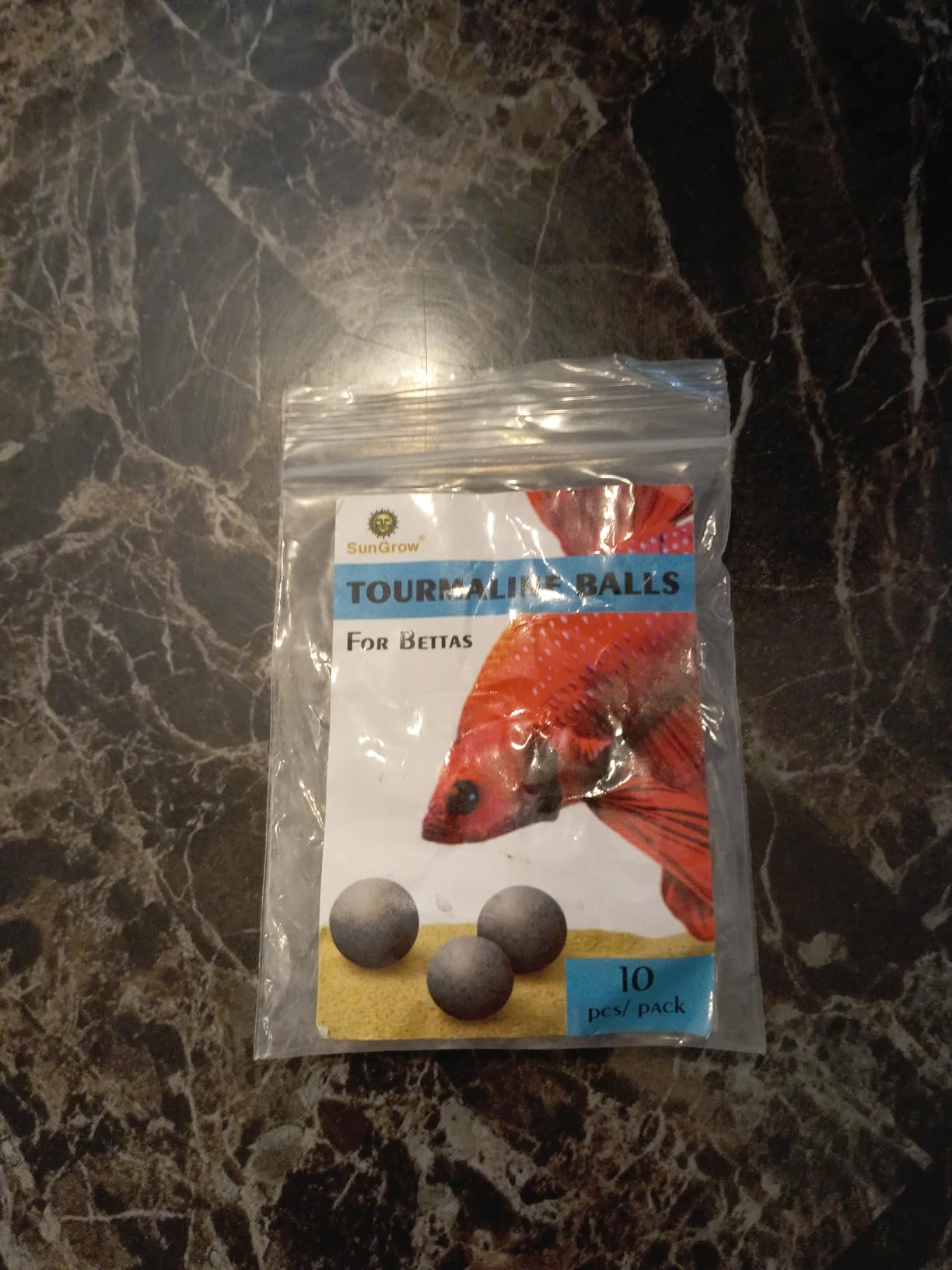 SunGrow Betta Balls, Water Conditioner with Over 30 Beneficial Elements for Tropical Fish, Freshwater Fish Tank pH Balance Decor, 0.3” Betta Fish Tank Accessories, 10 Pcs per Pack customer photo 1