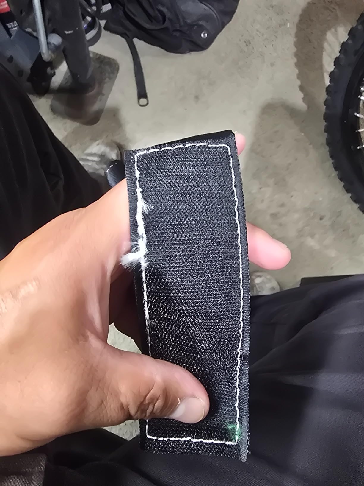 MOTO4U Universal Motorcycle Rear Wheel Tie Down Strap in Black customer photo 2