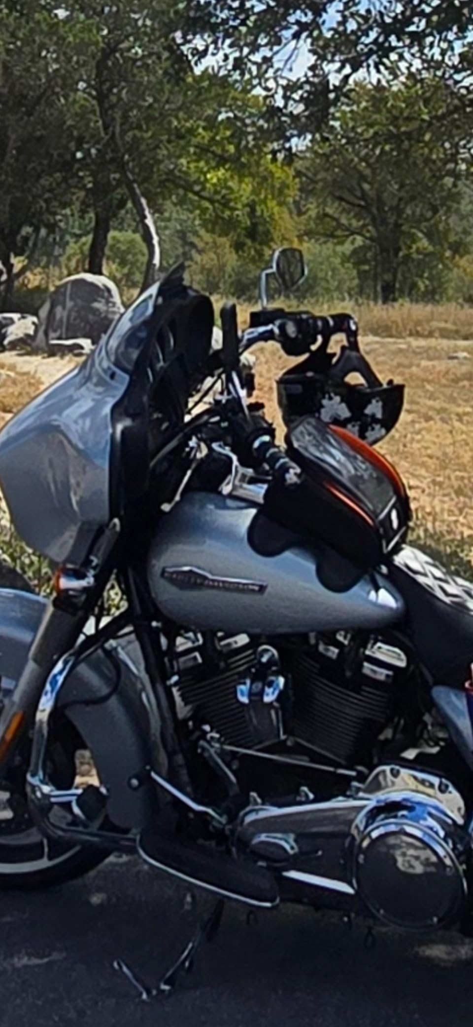 Nelson-Rigg Route 1 Journey Highway Cruiser Magnetic Tank Bag, fits Harley Davidson, Indian, Honda, Yamaha, Suzuki and more customer photo 1