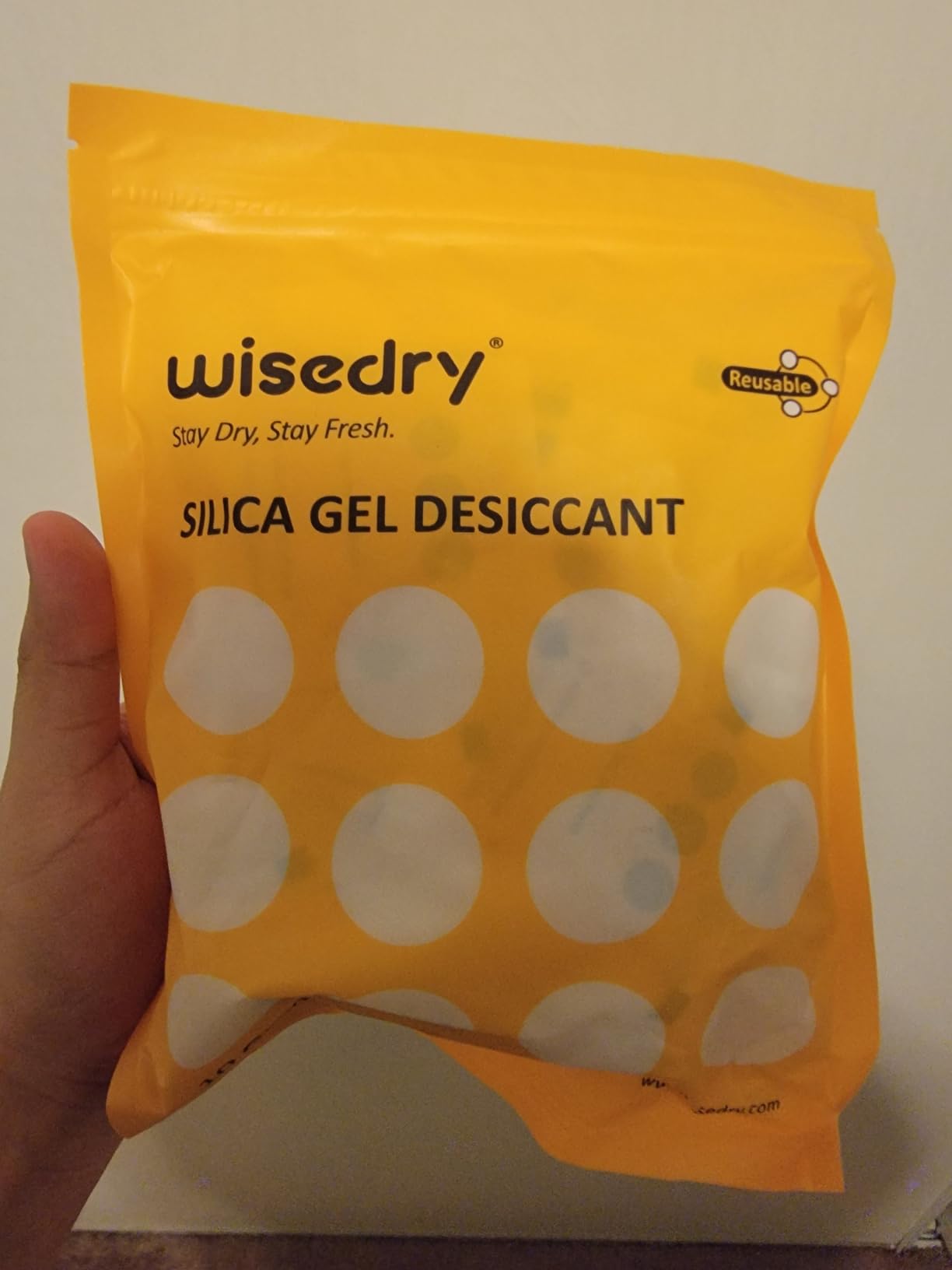 wisedry 2 x 500 Gram [2.2 lbs] Rechargeable Silica Gel Car Dehumidifier, Microwave Fast Reactivated Desiccant Packets Large for Gun Safe Closet Basement Garage Storage Moisture Absorber Bag Reusable customer photo 2