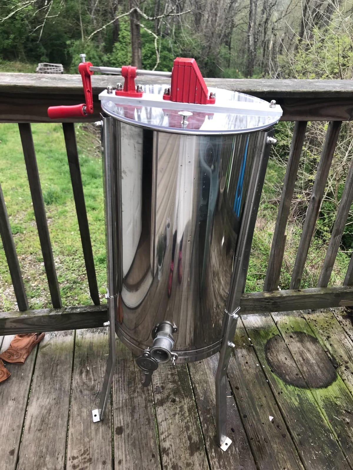 VINGLI 2 Frames Manual Honey Extractor Separator, Food Grade Stainless Steel Honeycomb Spinner Drum Crank By Hand with Adjustable Height Stands, Beekeeping Pro Extraction Apiary Centrifuge Equipment customer photo 1