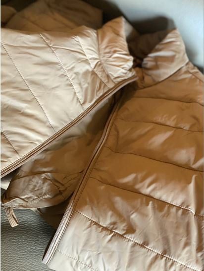 Amazon Essentials Men's Packable Lightweight Water-Resistant Puffer Jacket (Available in Big & Tall) customer photo 1