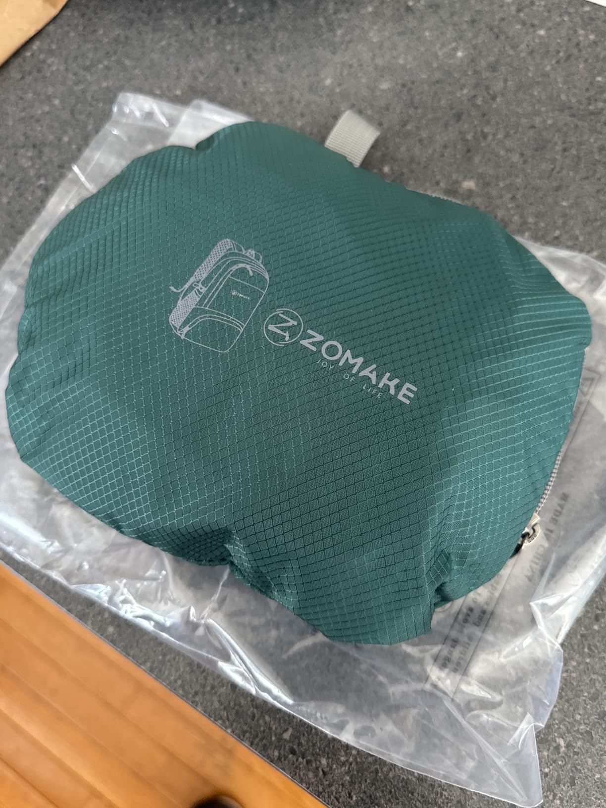 ZOMAKE Lightweight Packable Backpack 30L, Foldable Hiking Backpacks Water Resistant Compact Folding Daypack for Travel(Dark Green) customer photo 1