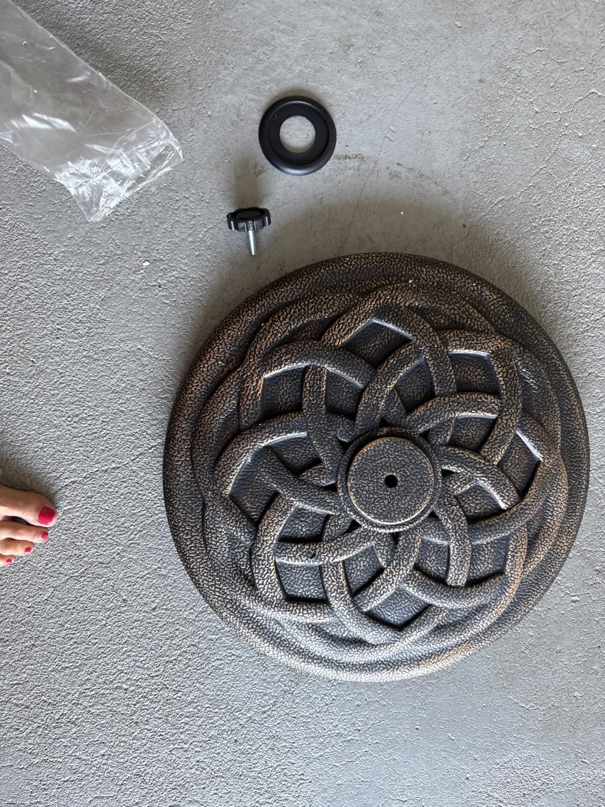 BACKYARD EXPRESSIONS PATIO · HOME · GARDEN 911554 21 Pound Umbrella Base, Bronze customer photo 2