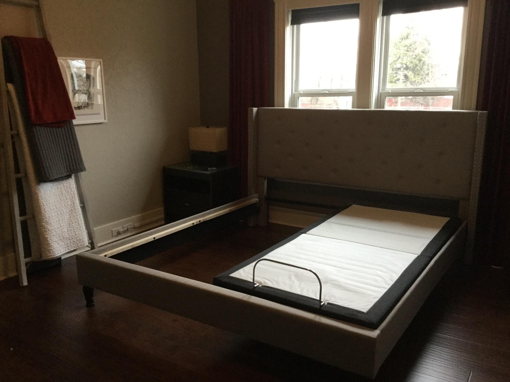 Blissful Nights Split King e4 Adjustable Bed Base Frame with Zero Gravity, Massage, Anti-Snore, Dual USB Charging, Under Bed Nightlight customer photo 1