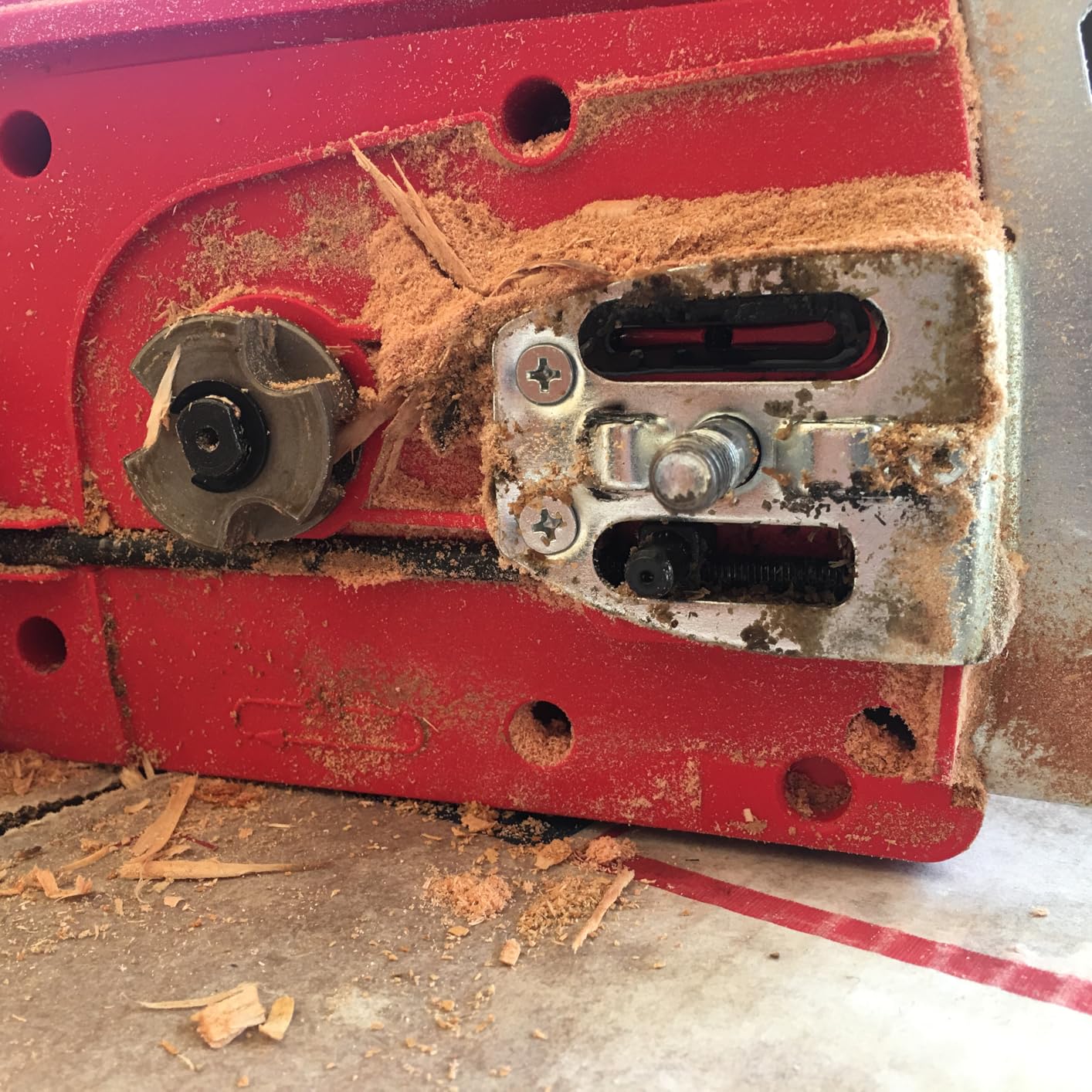 CRAFTSMAN Electric Chainsaw, 16 Inch, 12 Amp Corded Chain Saw Electric, Ergonomic, Powerful Motor (CMECS600) customer photo 1