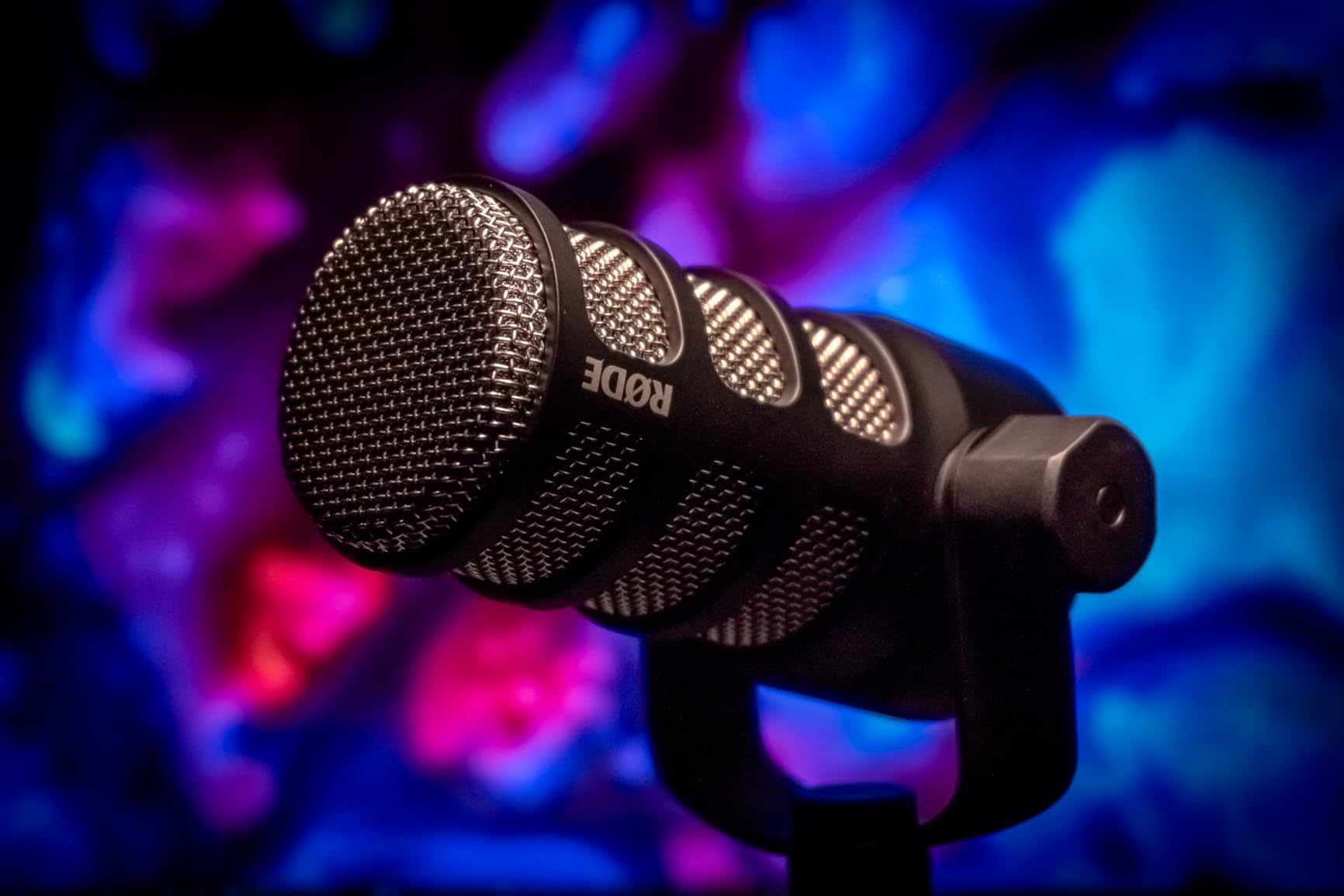 RØDE PodMic Cardioid Dynamic Broadcast Microphone, XLR customer photo 2