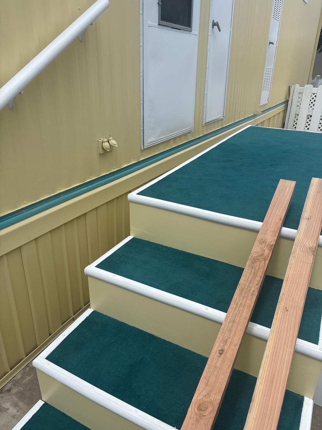 Aqua Turf Outdoor Carpet Teal 72