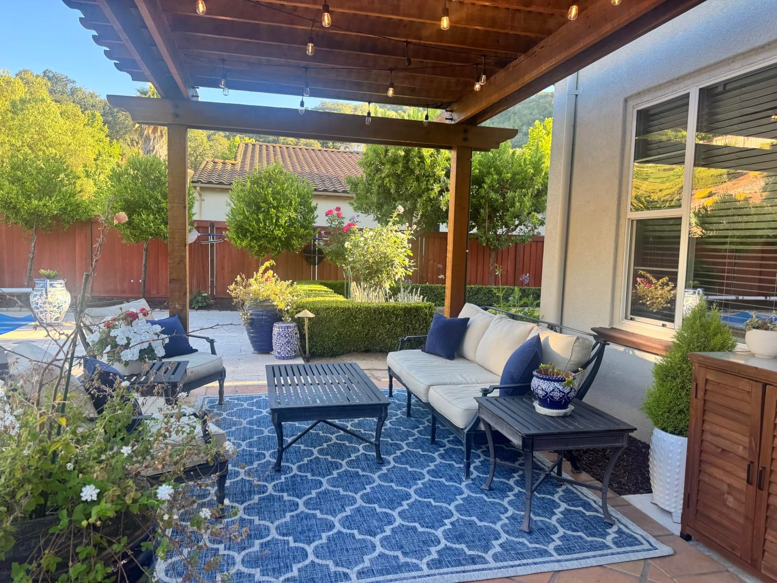 JONATHAN Y Moroccan Trellis Indoor Outdoor Area Rug 8X10 Navy/Gray, Trebol Textured Weave for Backyard, Patio, Porch, Easy-Cleaning, High Traffic, Pet-Friendly, Non-Shedding (SMB109D-8) customer photo 2