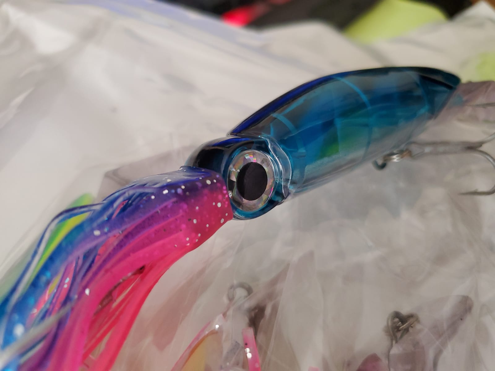 4Pcs Large Simulation Squid Fishing Lures Bait Kit,3D Holographic Eyes,Built-in Multicolored Lead Blocks Through Heavy Duty ,Stable and Tempting customer photo 2