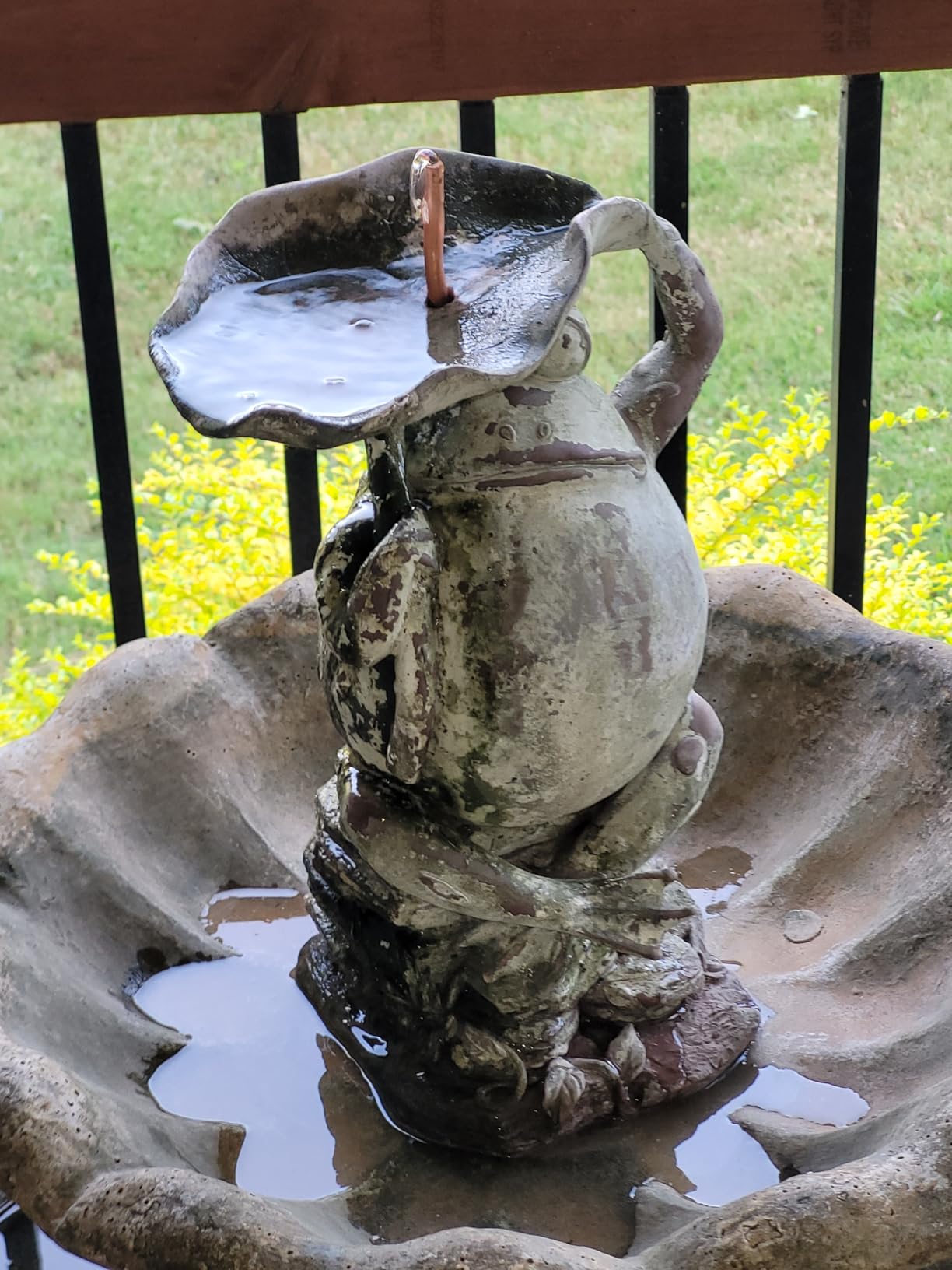 CWKJ Fountain Pump, 80GPH(4W 300L/H) Submersible Water Pump, Durable Outdoor Fountain Water Pump with 7.2ft(2.2m) Power Cord, 3 Nozzles for Aquarium, Pond, Fish Tank, Water Pump Hydroponics, Fountain customer photo 2