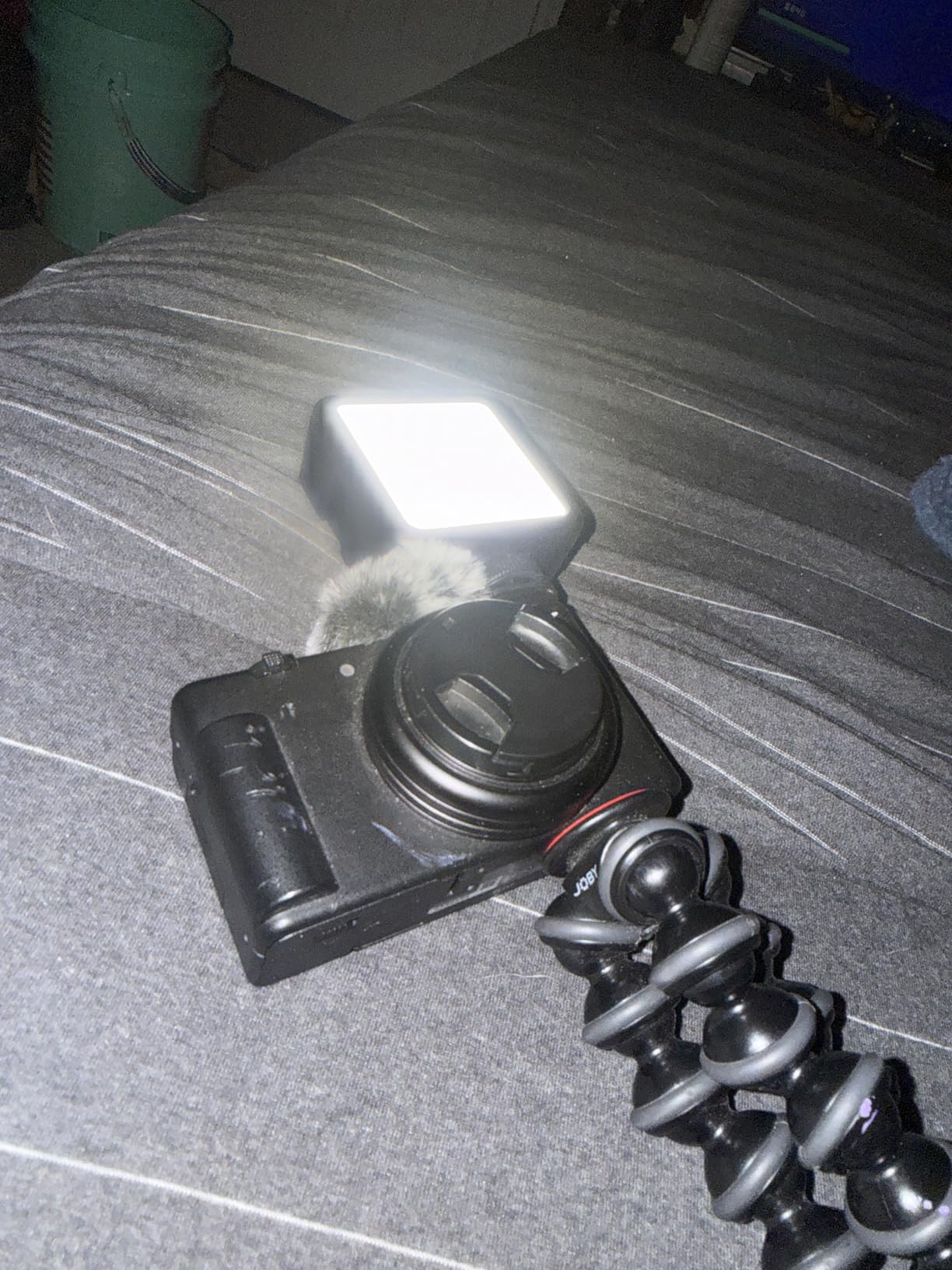 Ulanzi VL49 On-Camera LED Video Fill Light, 5500K 2000mAh Rechargeable customer photo 2