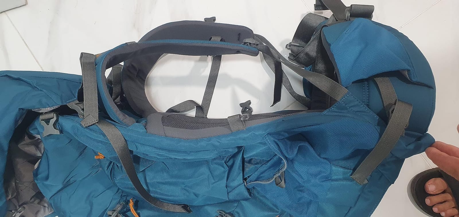 Kelty Coyote 60-105 Liter Internal Frame Backpack - Hiking, Backpacking, Travel, Hydration Compatible, Fully Adjustable (105L / Dark Olive) customer photo 1