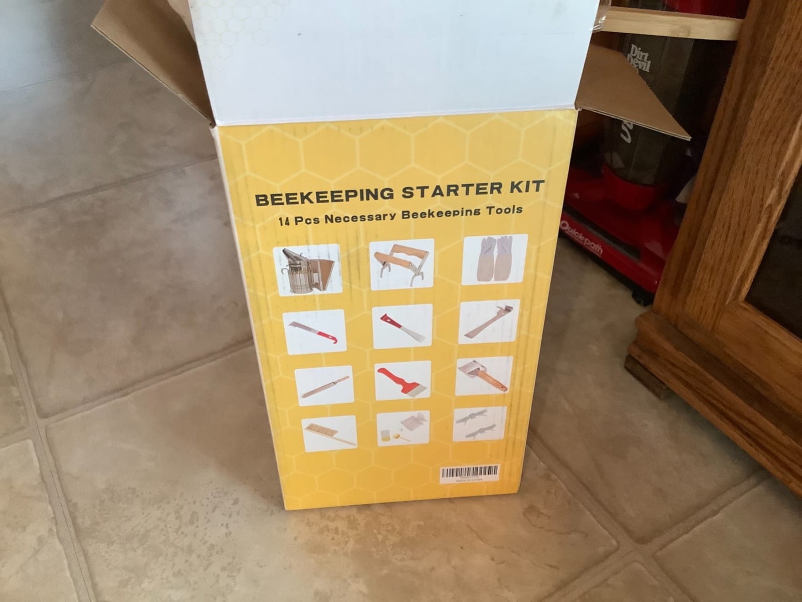 BeeCastle 14 Pcs Beekeeping Tools Starter Kit, Bee Keeping Supplies-All Bee Hive Tools Kit with Organizer Tote and Beekeeping Gloves for Beginners and pro Beekeepers customer photo 1