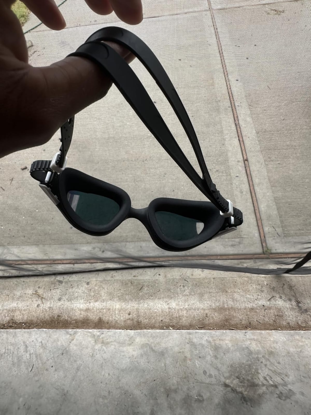 Aegend Swim Goggles for Kids 3-14 Anti-Fog Anti-Leak Goggles for Swimming customer photo 2