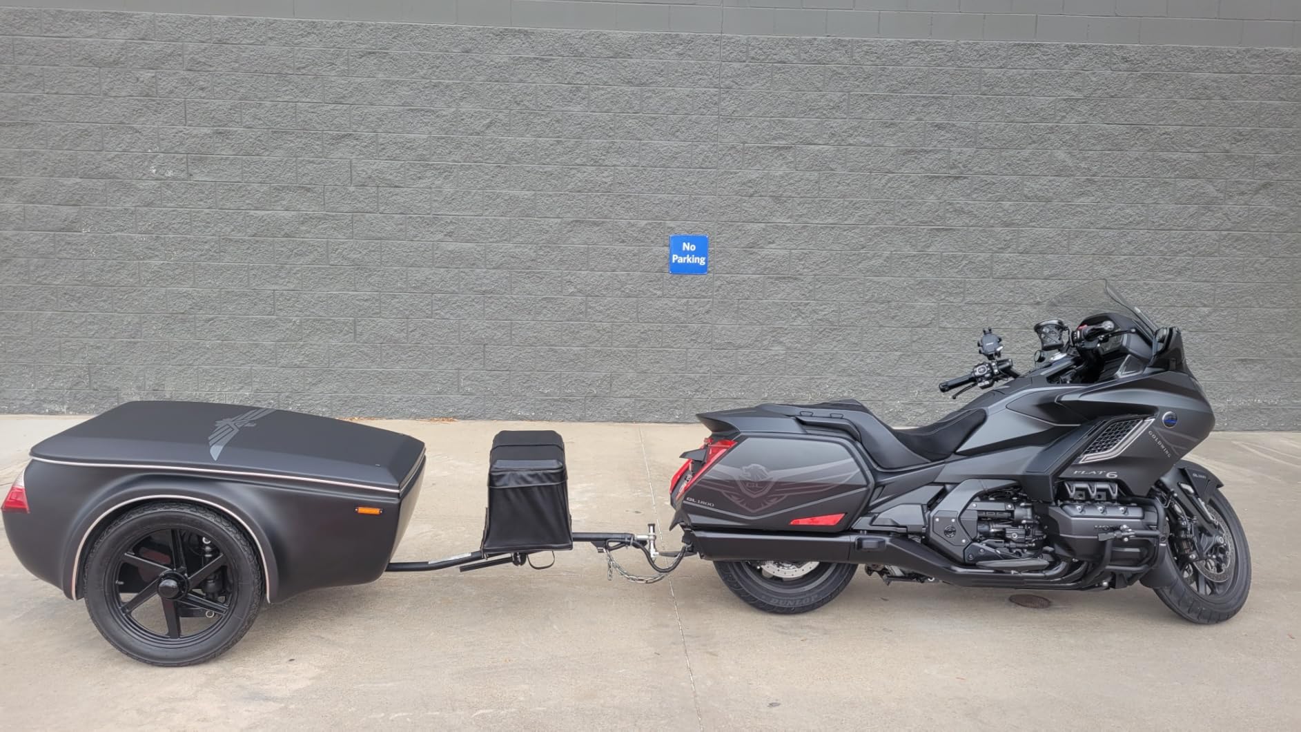 KEMIMOTO Motorcycle Tail Bag, Dual Use Motorcycle Rear Seat Bag with Waterproof Rain Cover, 22L-34L Expandable Motorbike Helmet Bag Luggage Storage Backpack with 6 straps customer photo 1