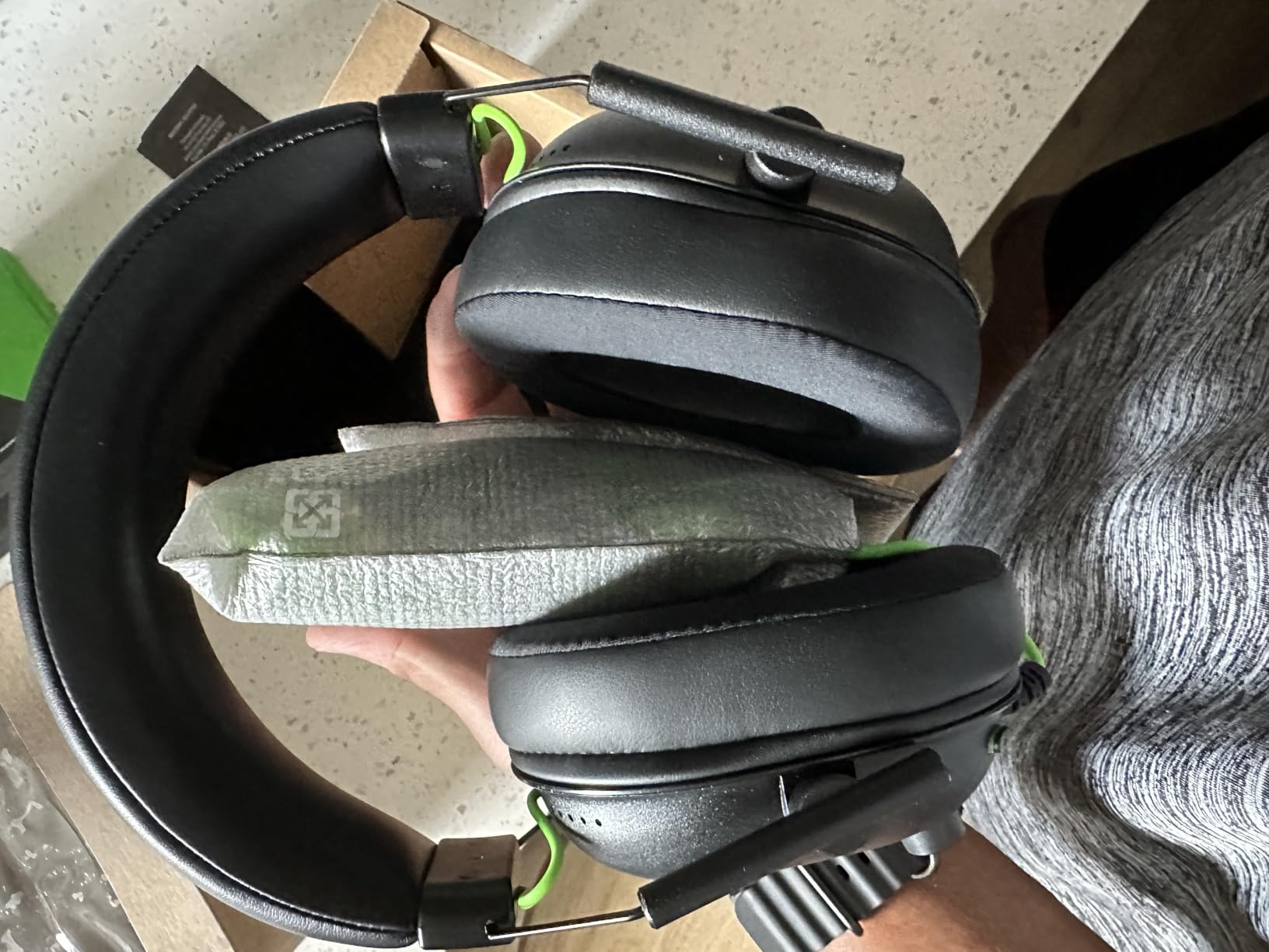 Razer BlackShark V2 X Gaming Headset: 7.1 Surround Sound - 50mm Drivers - Memory Foam Cushion - For PC, PS4, PS5, Switch - 3.5mm Audio Jack - Black customer photo 2