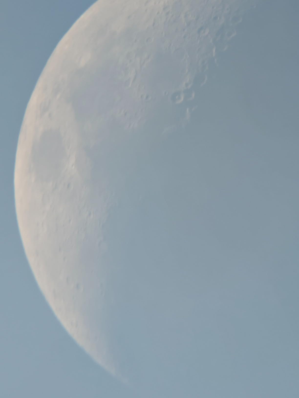 Telescope 130EQ Newtonian Reflector Telescopes for Adults, Professional Telescopes for Adults Astronomy, Comes with 1.5X Barlow Lens Smartphone Adapter & 13% T Moon Filter customer photo 1
