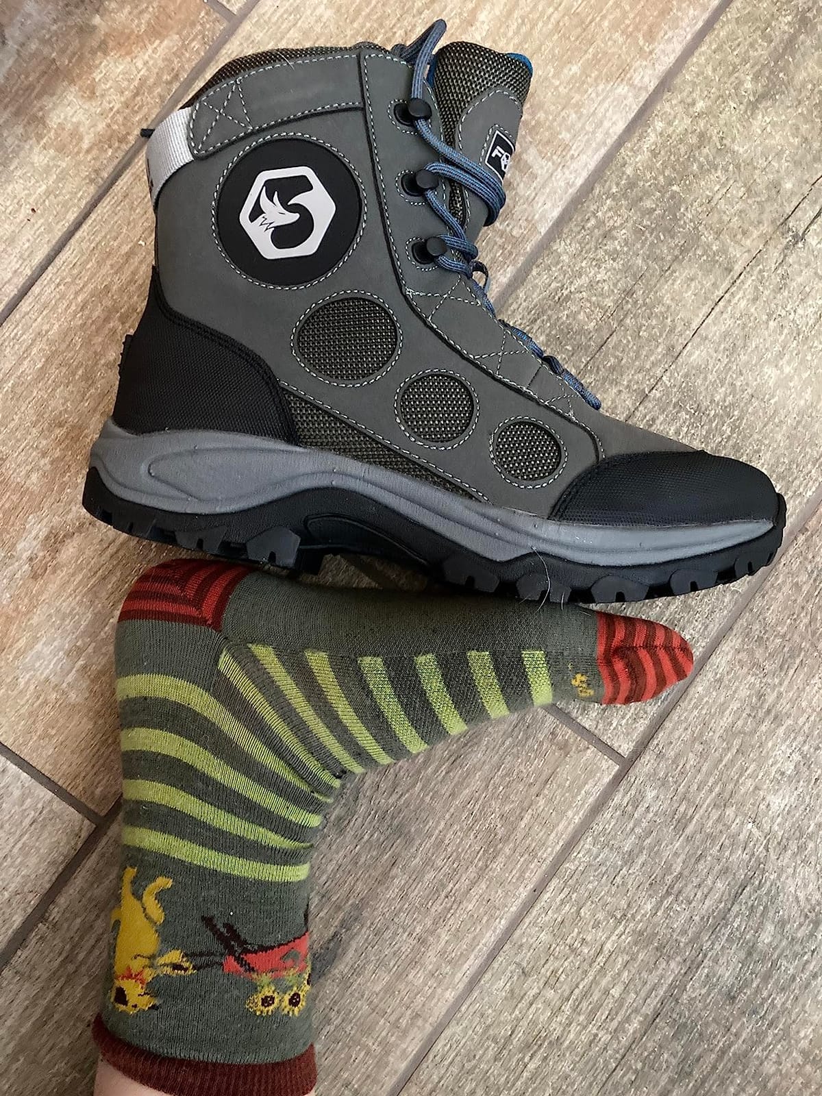 Foxelli Wading Boots – Lightweight Fly Fishing Boots for Men, Rubber Sole Wading Shoes customer photo 1