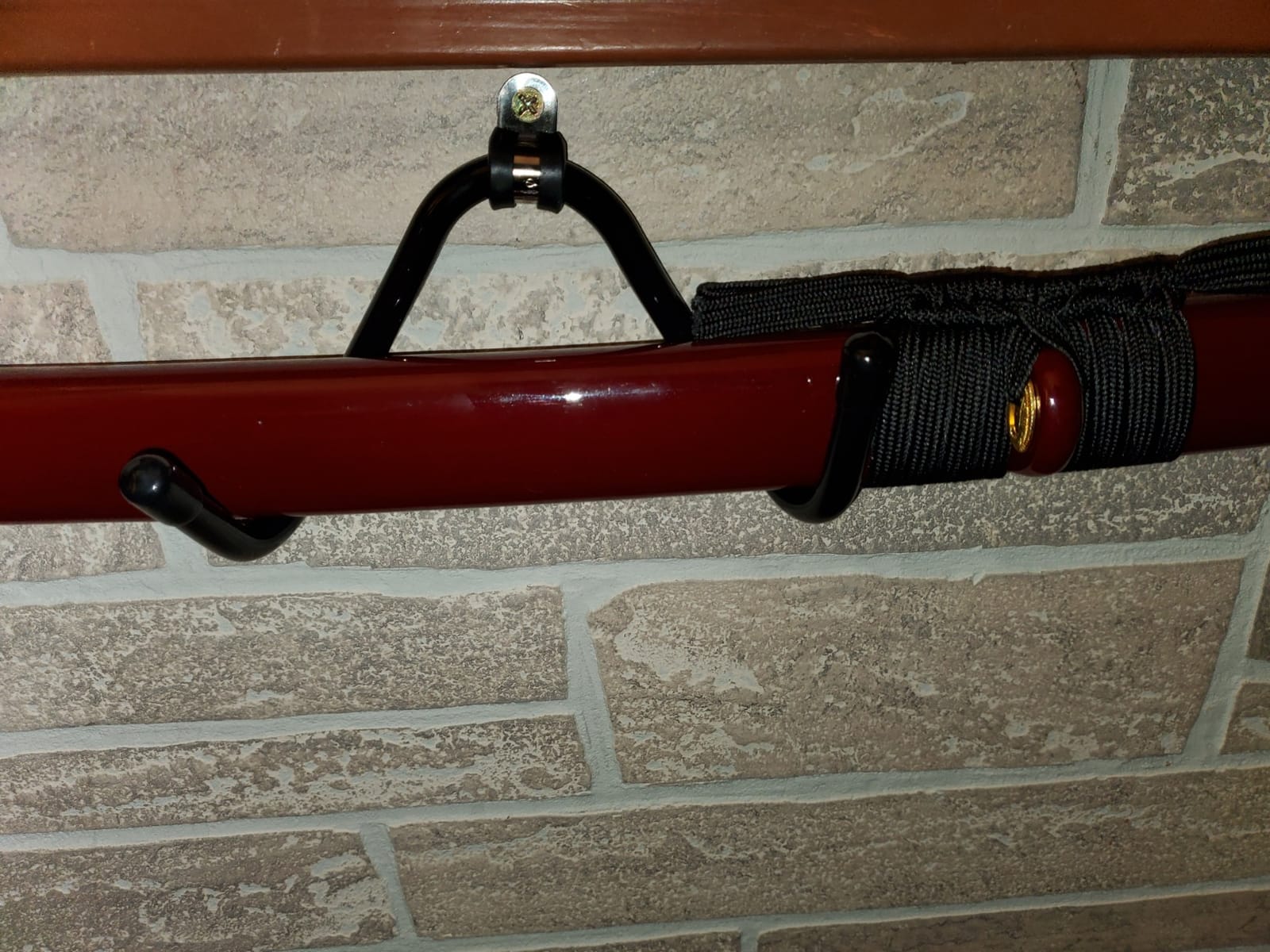 Mind and Action Horizontal Metal Gun Rack and Shotgun Hooks Rifle Hangers Store Rifle Shotgun and Bow, Wall Mount Storage customer photo 2